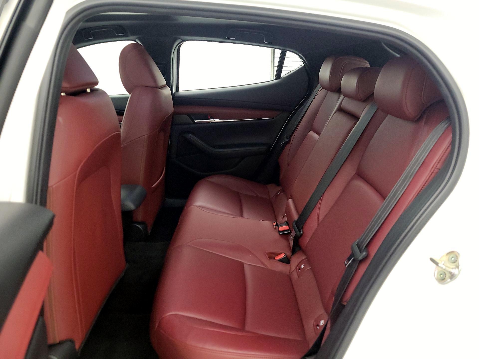 Thumbnail: 2022 Mazda Mazda3 - 20