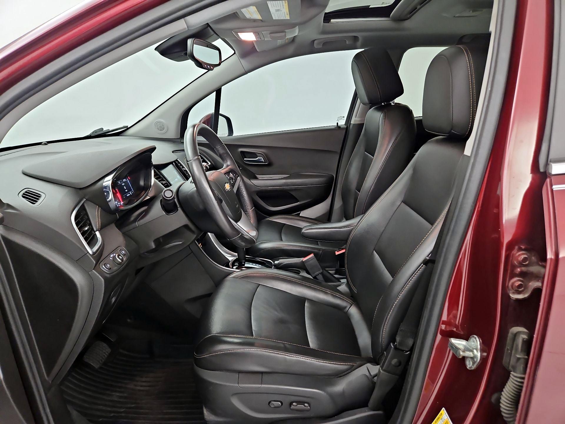 Thumbnail: 2017 Chevrolet Trax - 11