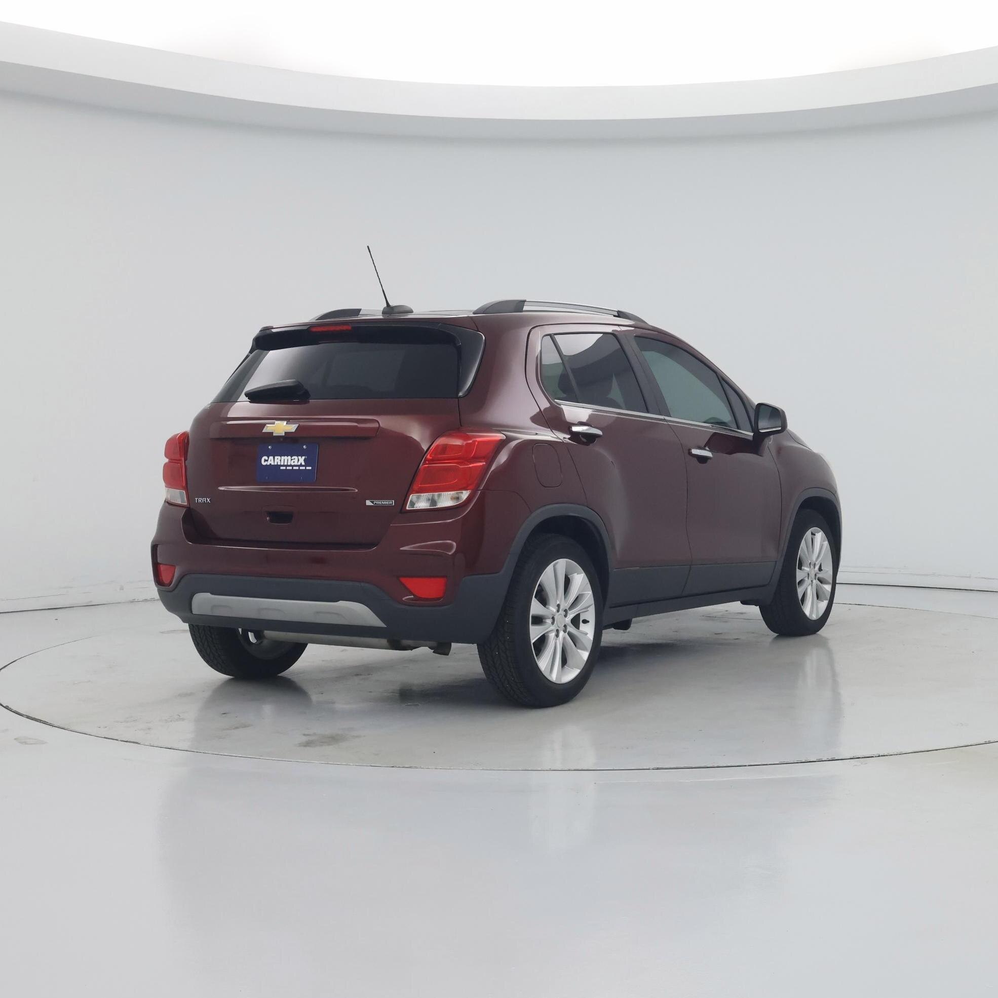 Thumbnail: 2017 Chevrolet Trax - 8