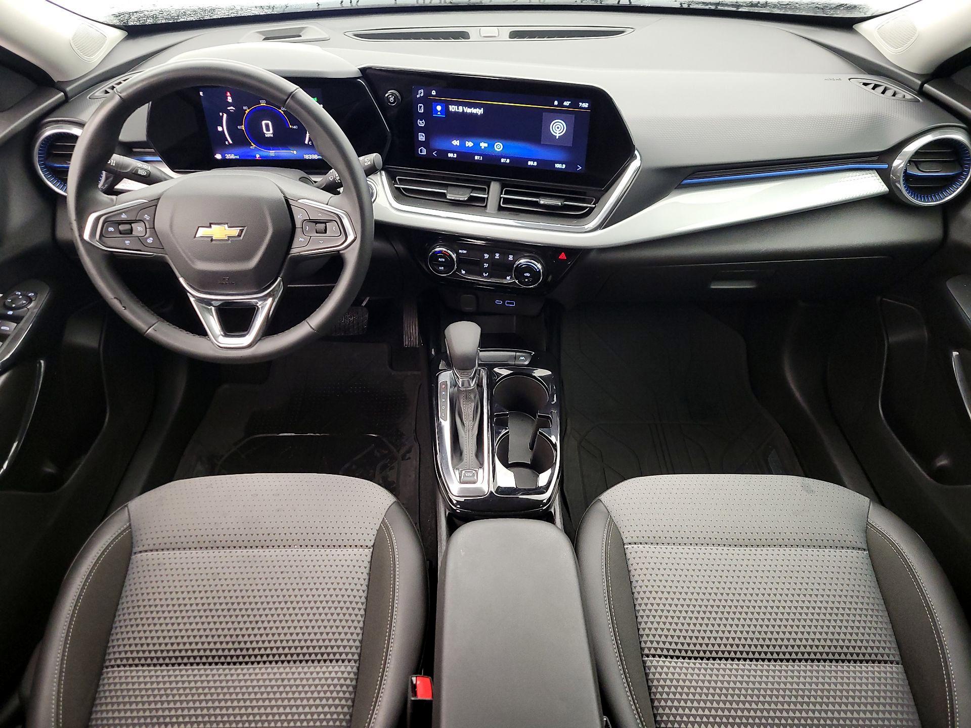 Thumbnail: 2025 Chevrolet Trax - 9