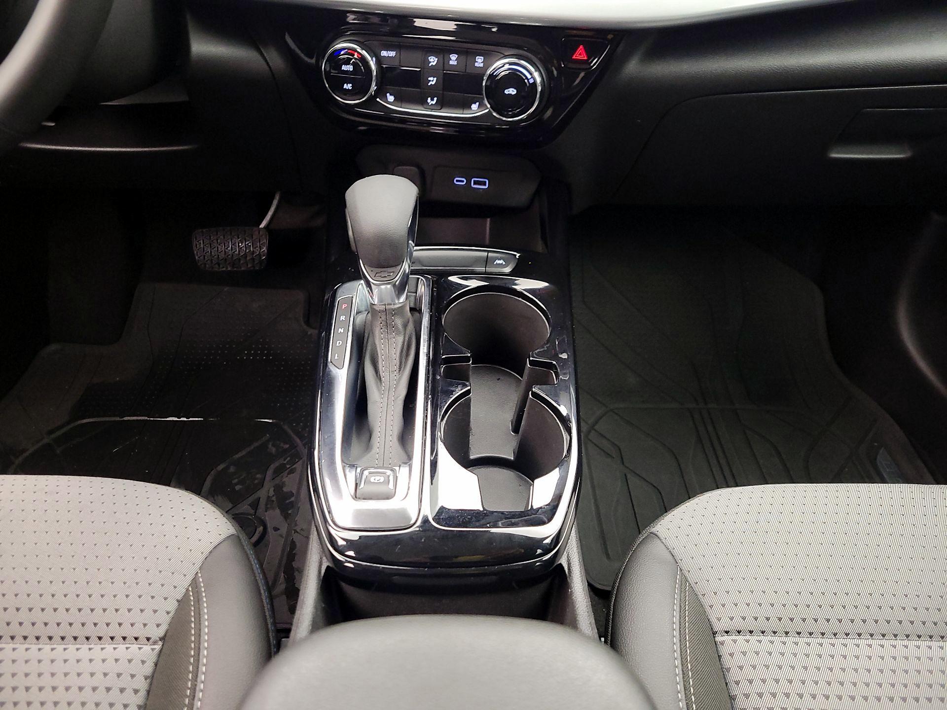 Thumbnail: 2025 Chevrolet Trax - 17