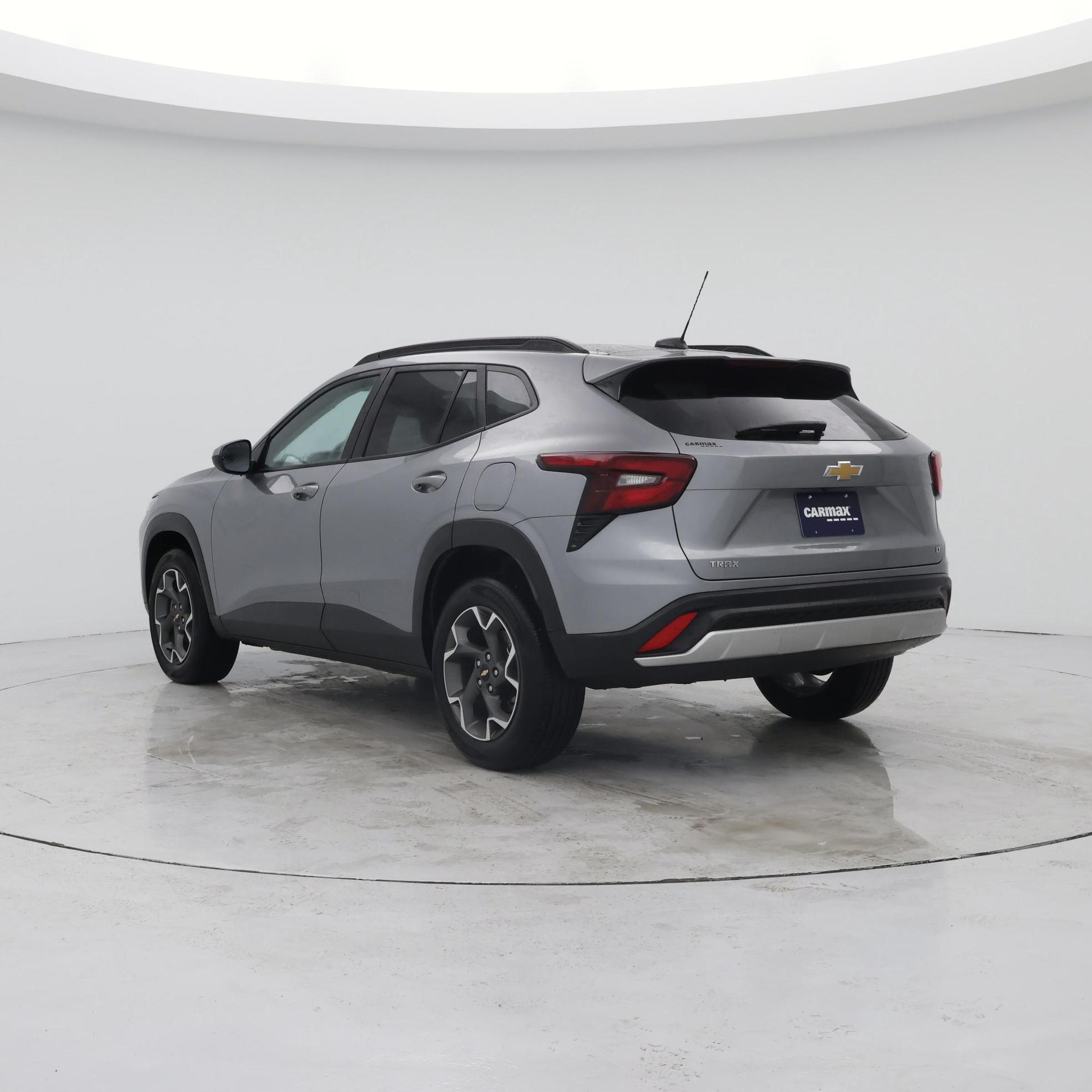 Thumbnail: 2025 Chevrolet Trax - 2