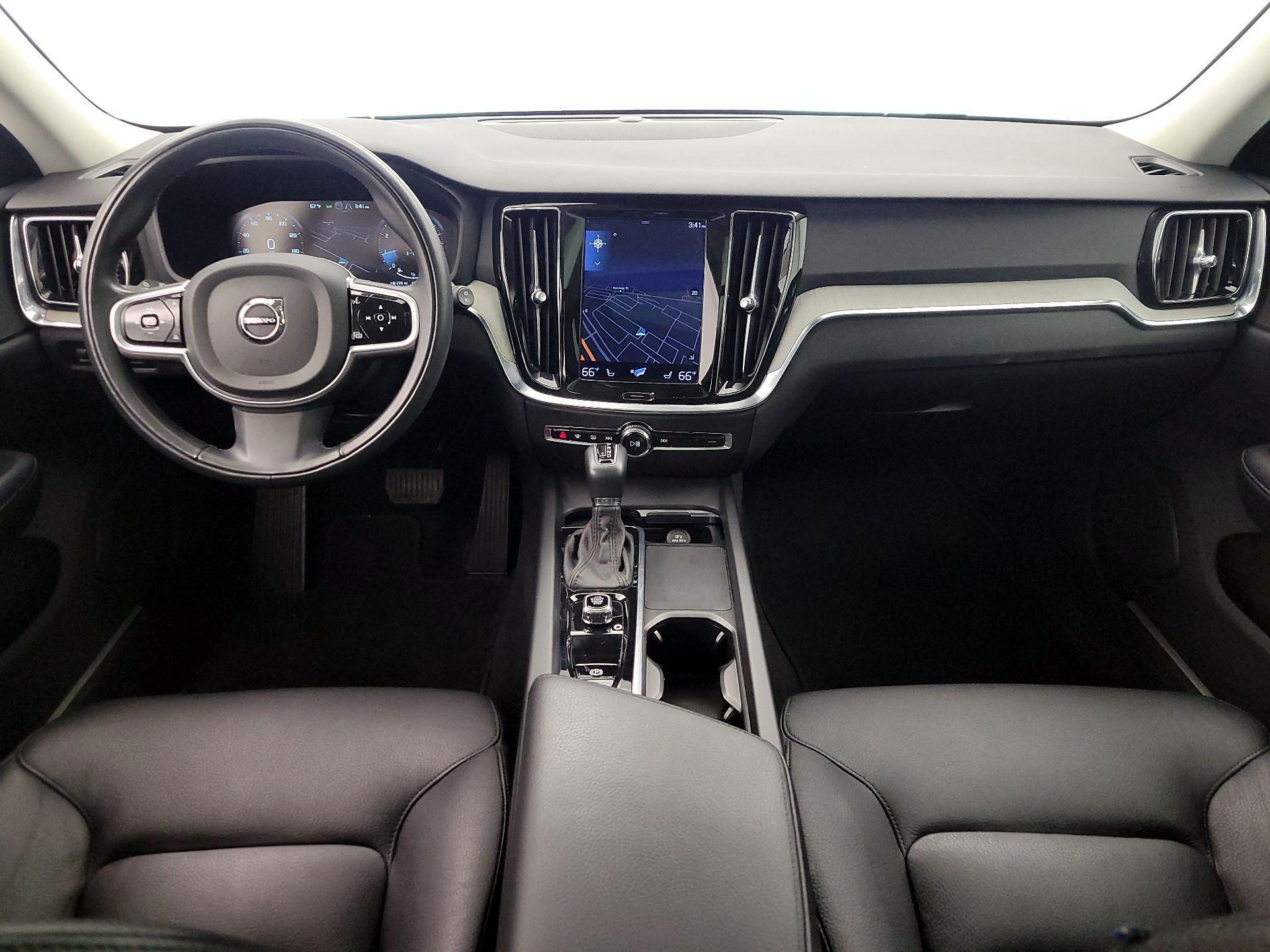 Thumbnail: 2022 Volvo S60 - 9