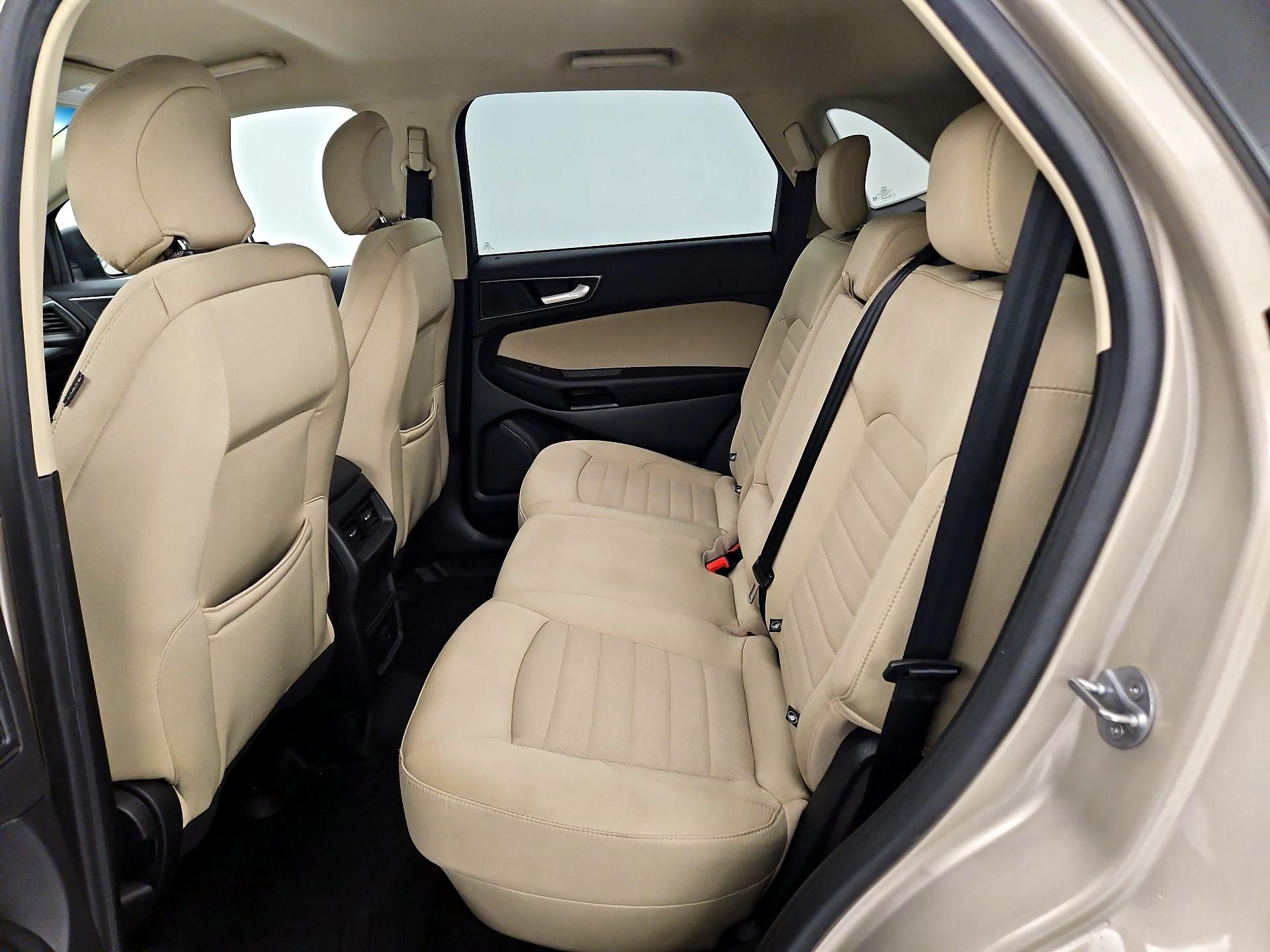 Thumbnail: 2018 Ford Edge - 19