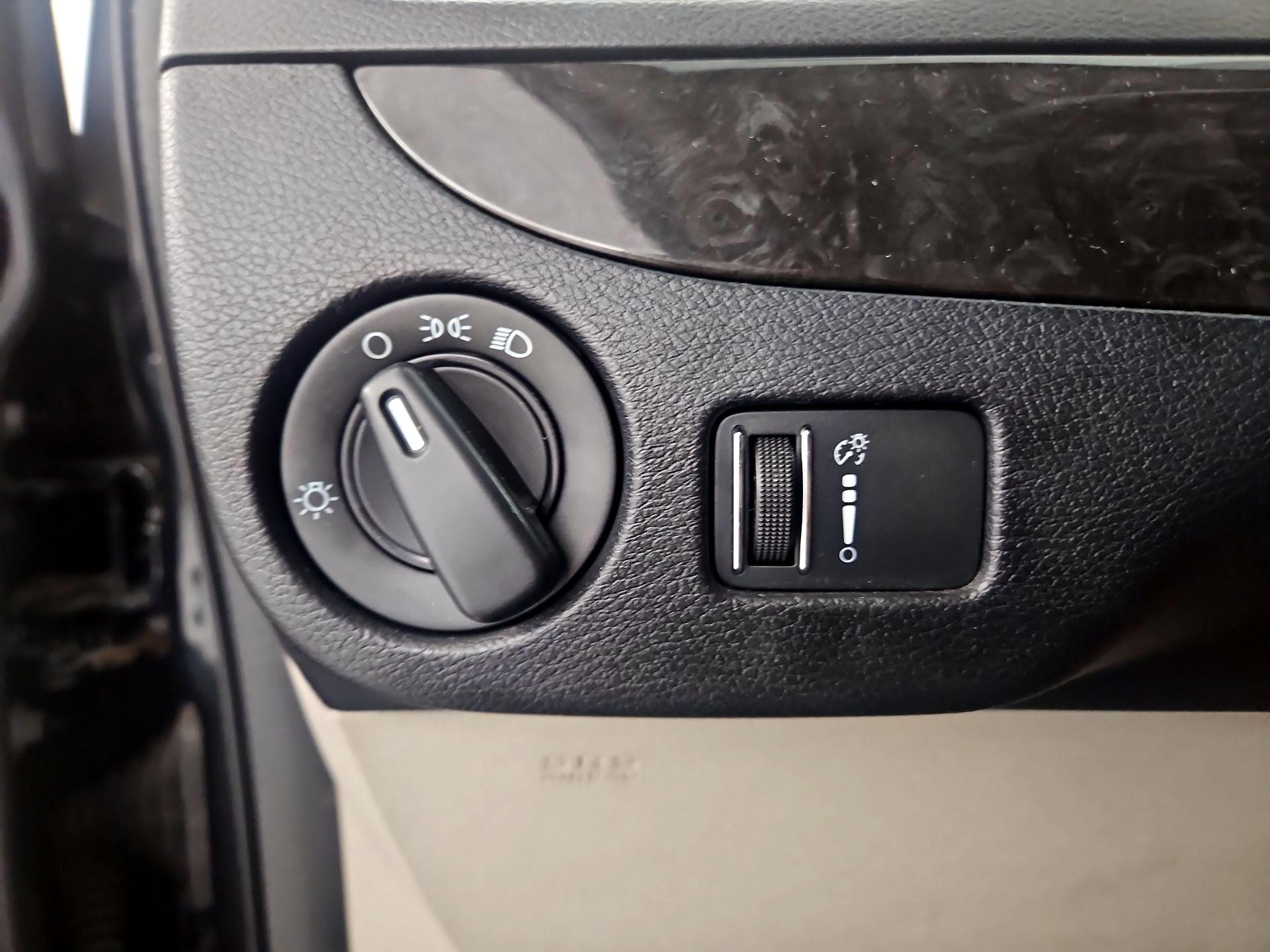 Thumbnail: 2016 Dodge Grand Caravan - 11