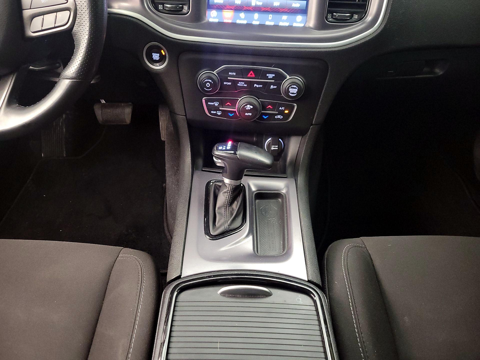 Thumbnail: 2020 Dodge Charger - 17