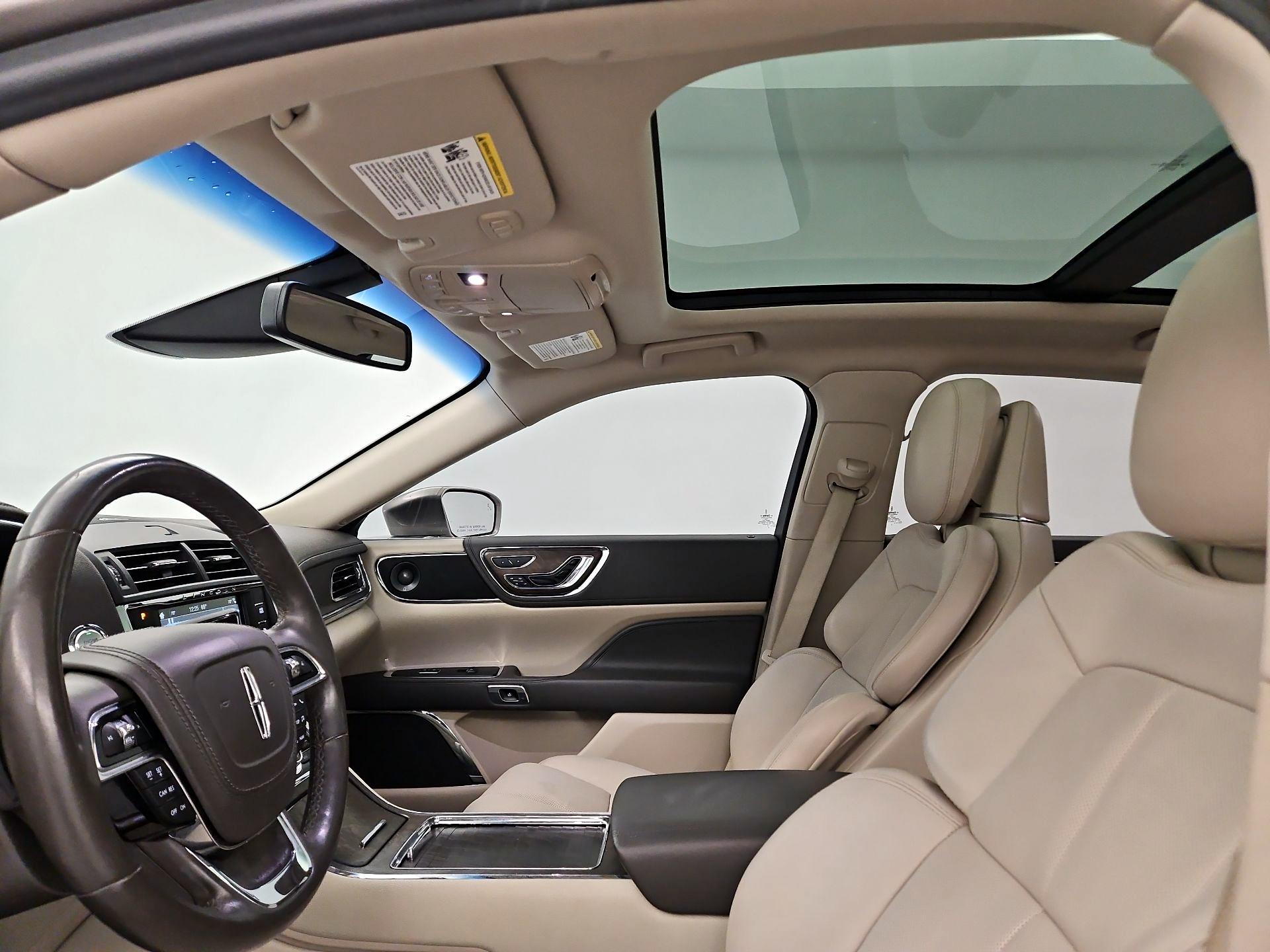 Thumbnail: 2018 Lincoln Continental - 20