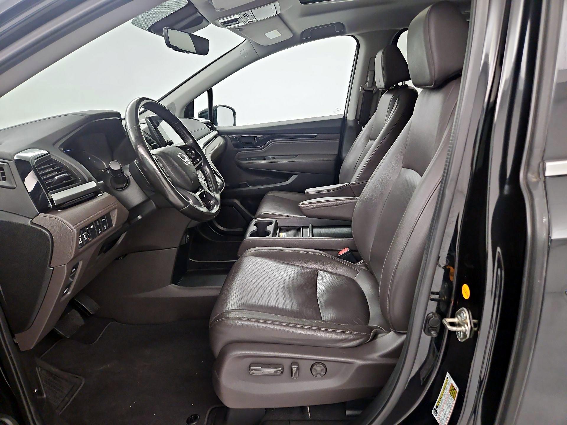 Thumbnail: 2018 Honda Odyssey - 9