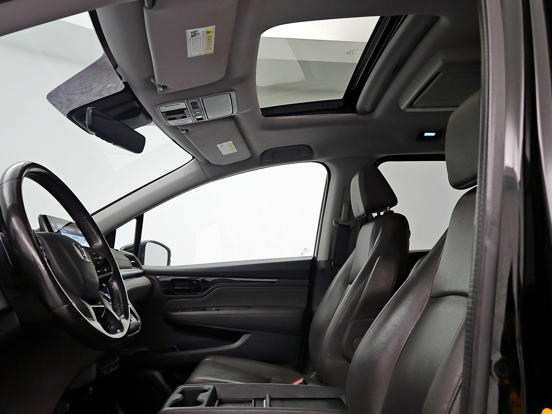 Thumbnail: 2018 Honda Odyssey - 18