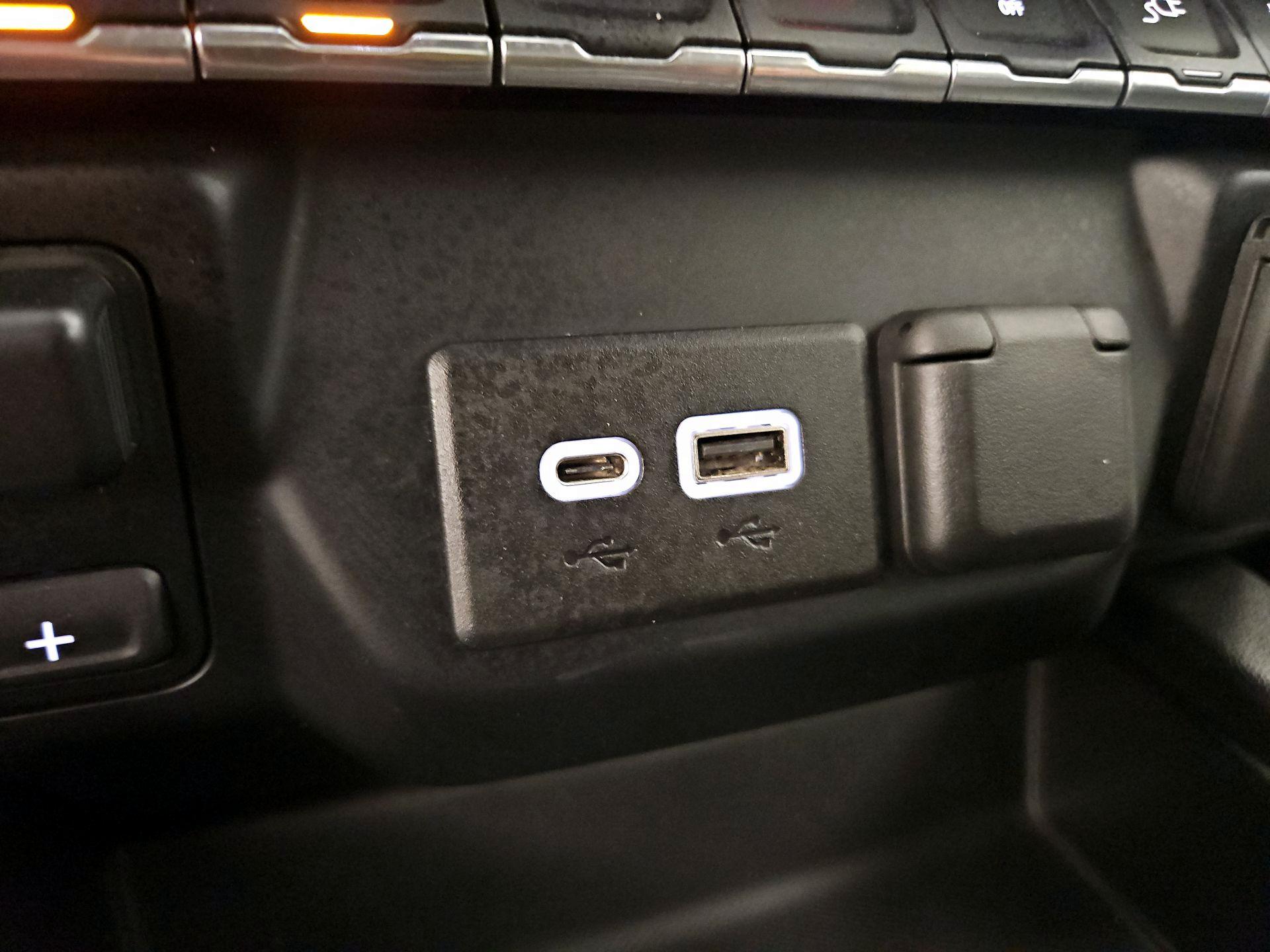 Thumbnail: 2020 Chevrolet Silverado 1500 - 18