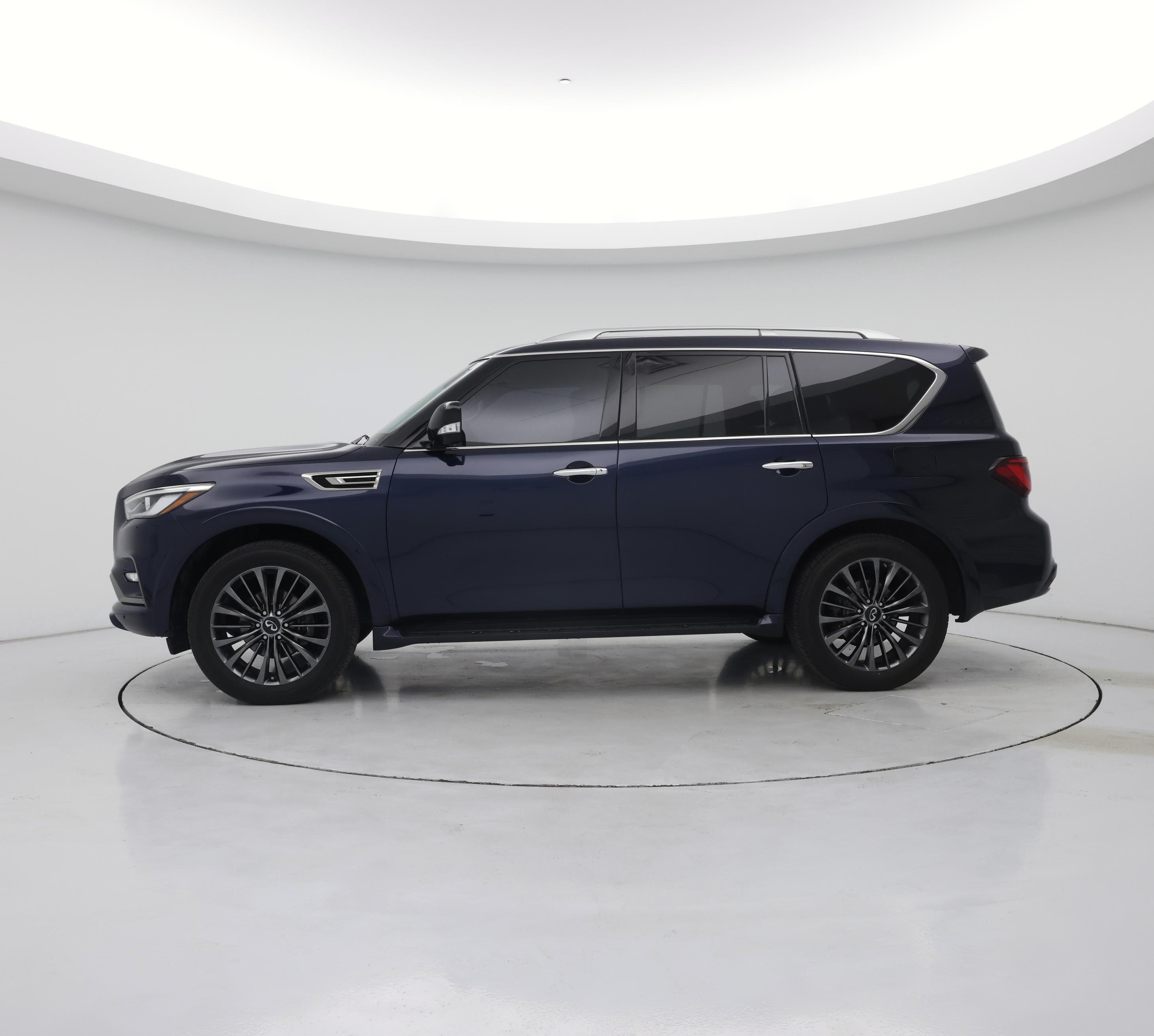 Thumbnail: 2021 INFINITI QX80 - 3