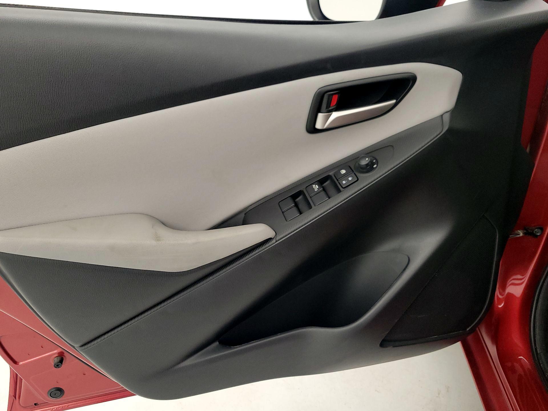 Thumbnail: 2020 Toyota Yaris - 12