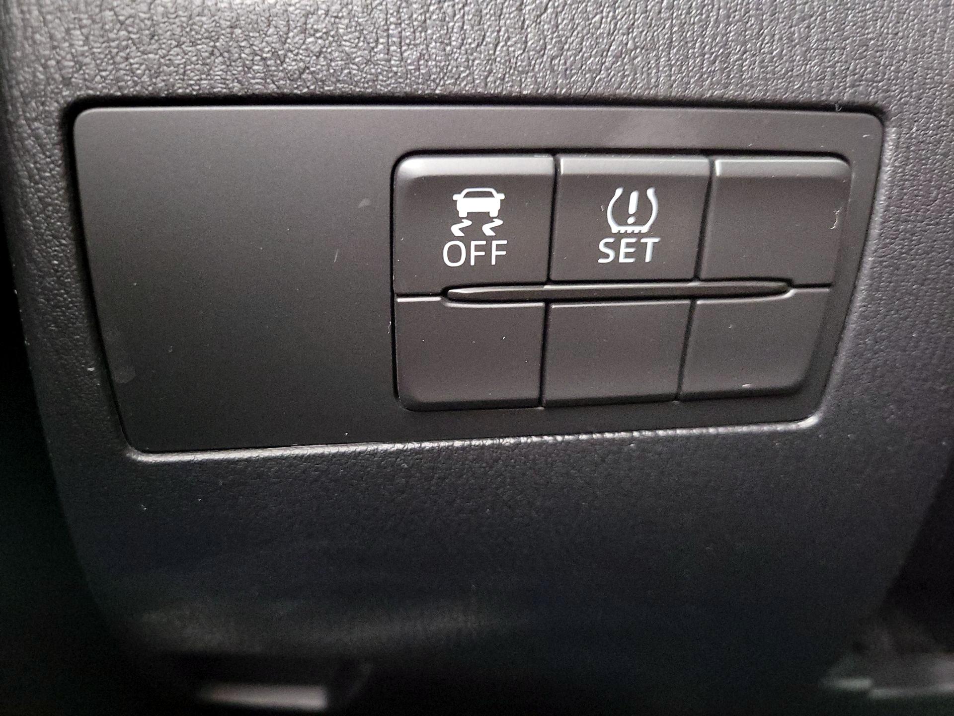 Thumbnail: 2020 Toyota Yaris - 13