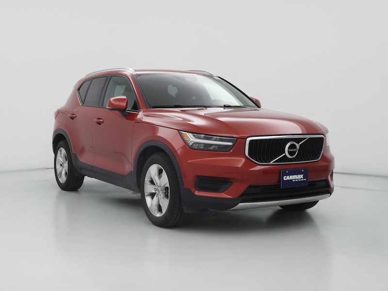 2020 Volvo XC40 T4 Momentum -
                  Hillside, IL