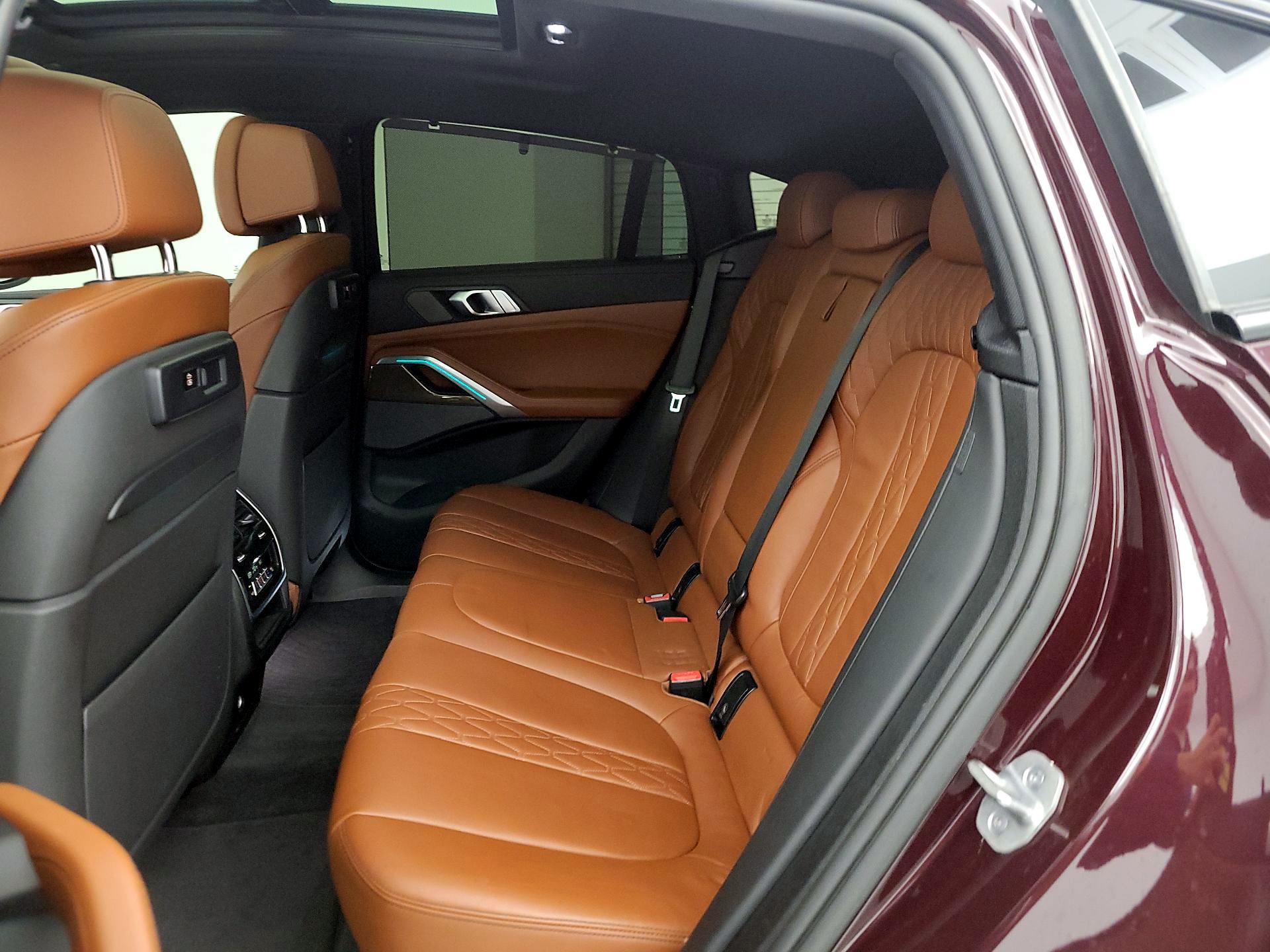 Thumbnail: 2021 BMW X6 - 20