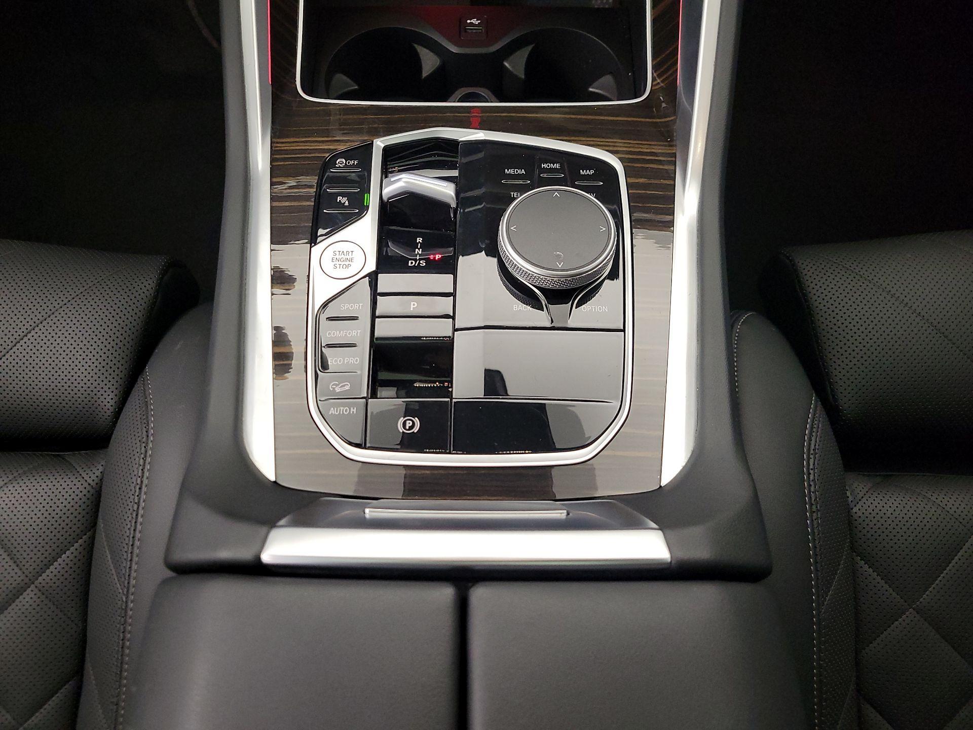 Thumbnail: 2025 BMW X6 - 18