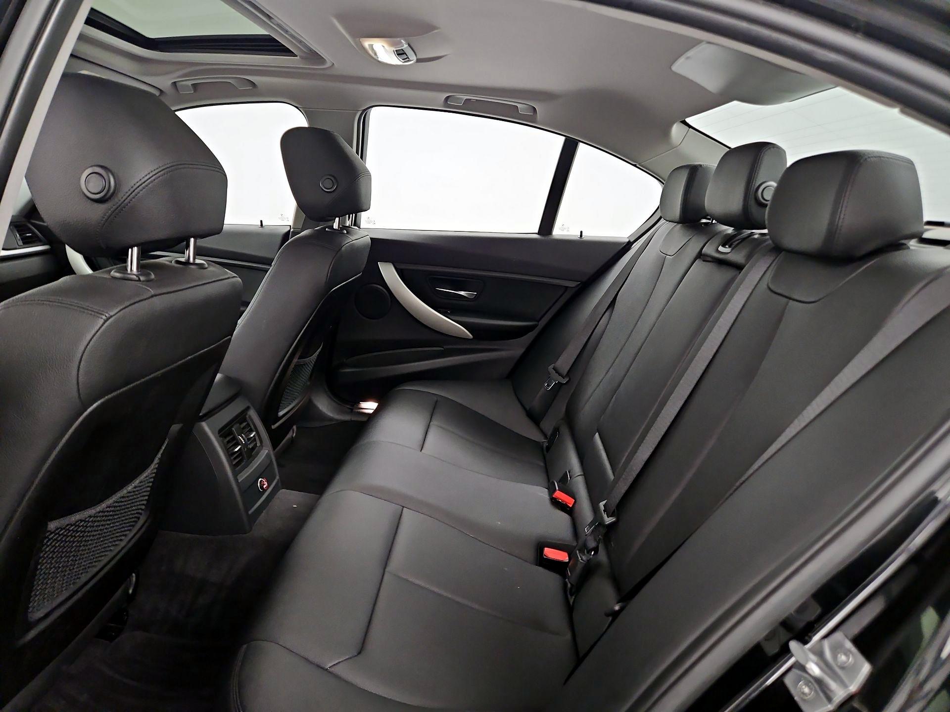Thumbnail: 2014 BMW 3 Series - 17