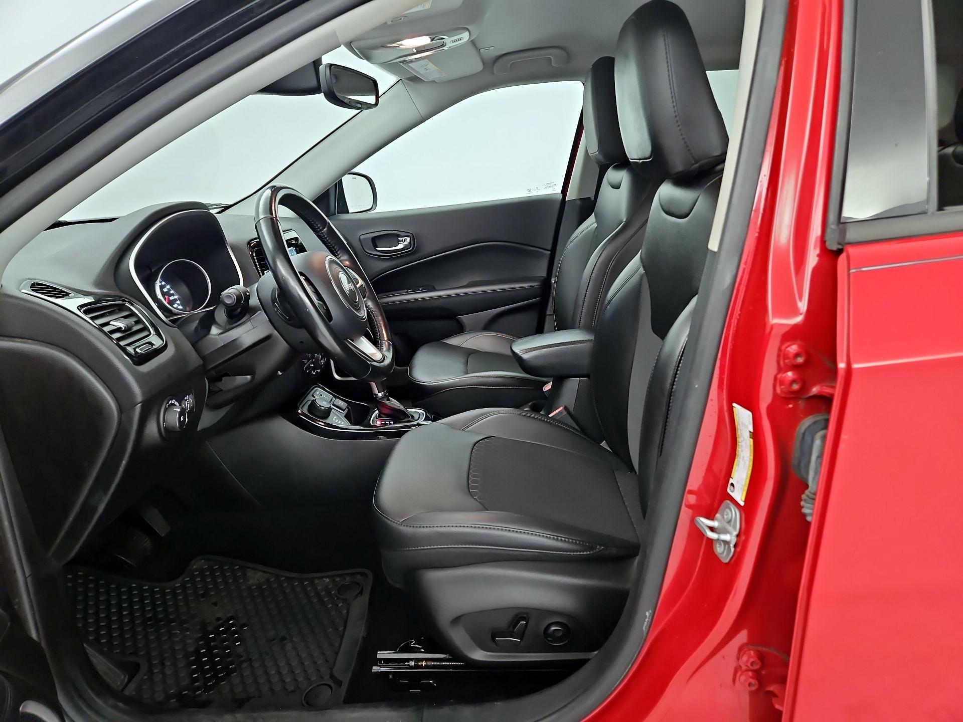 Thumbnail: 2019 Jeep Compass - 11