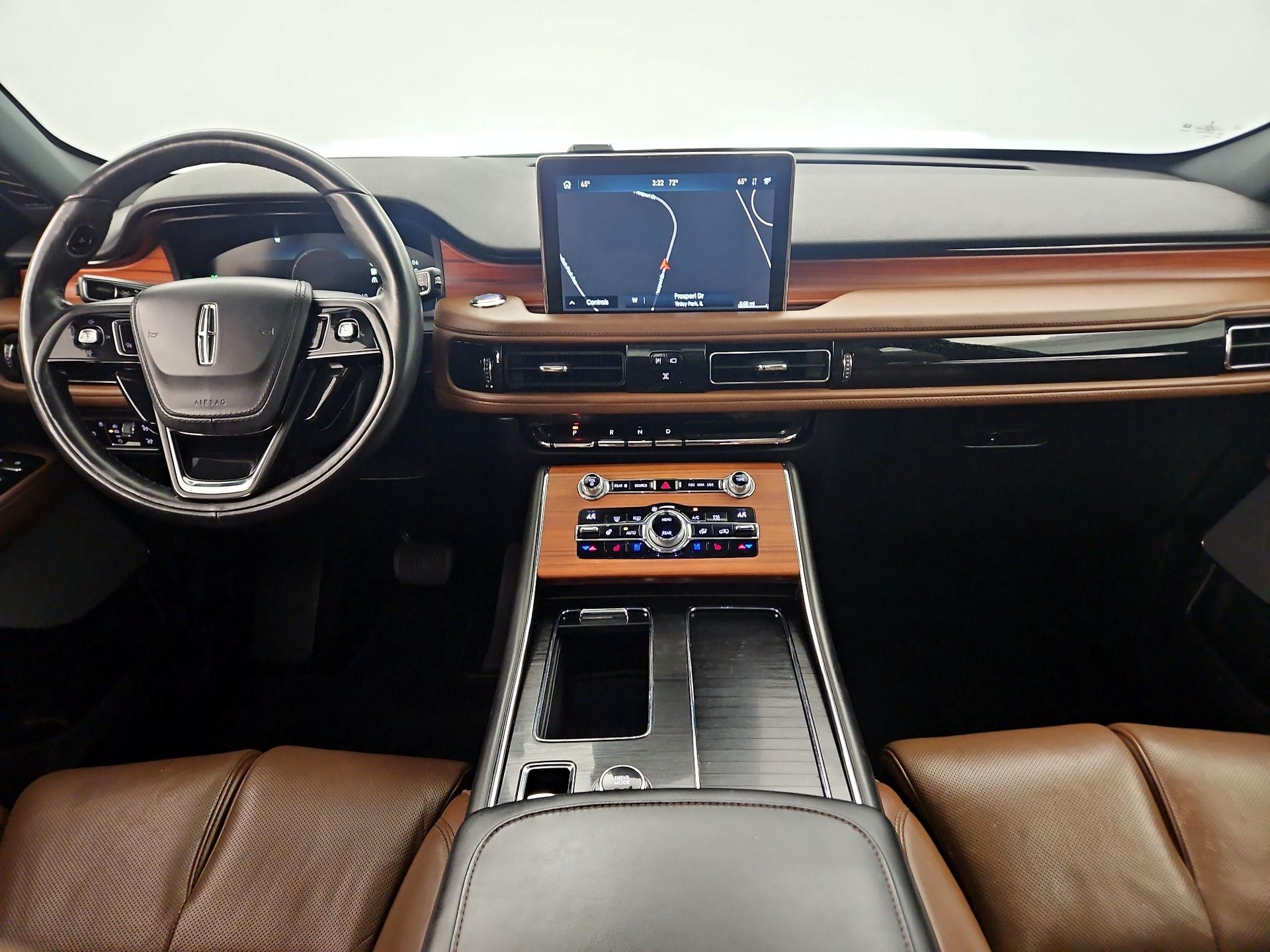 Thumbnail: 2020 Lincoln Aviator - 9