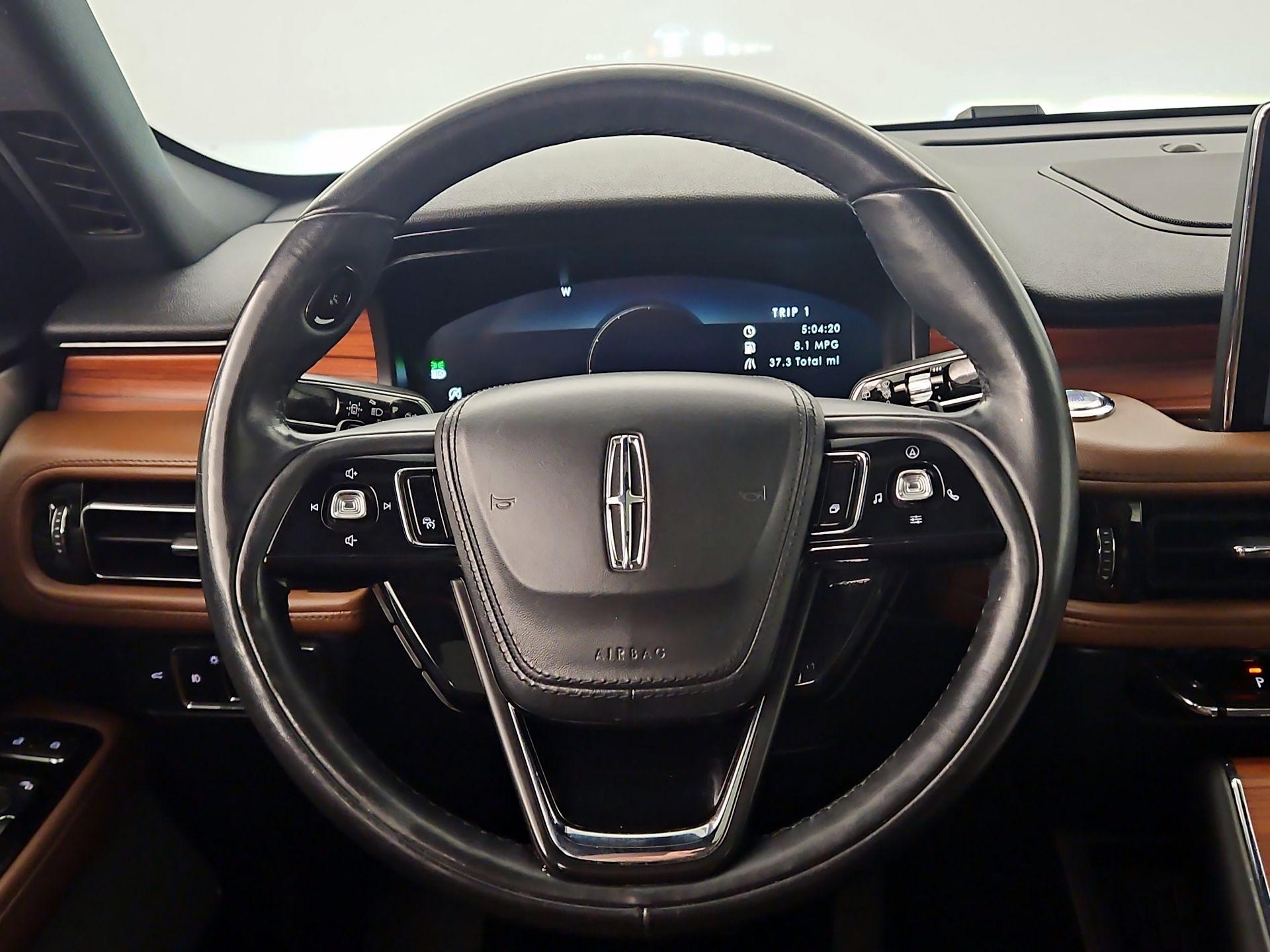Thumbnail: 2020 Lincoln Aviator - 10