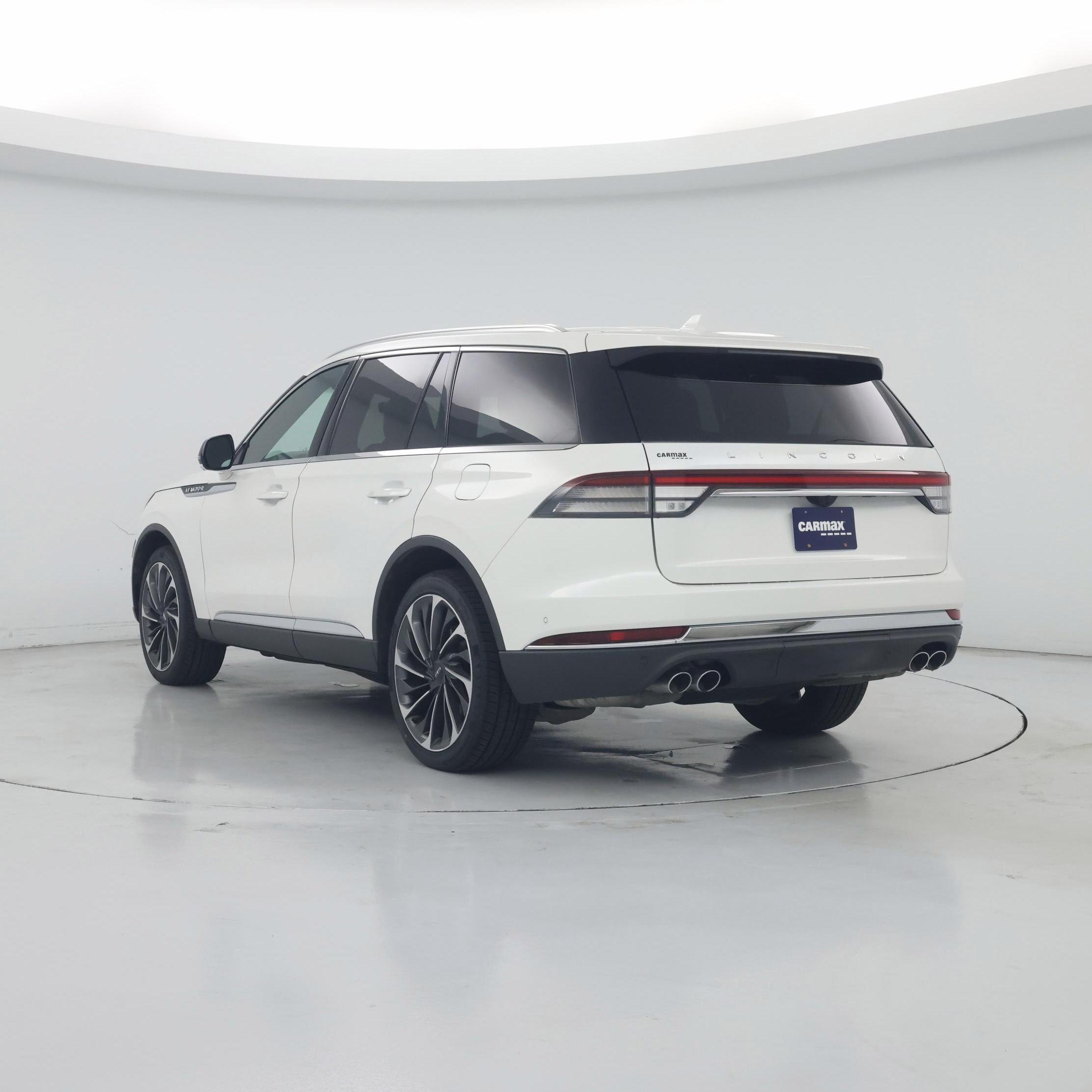 Thumbnail: 2020 Lincoln Aviator - 2