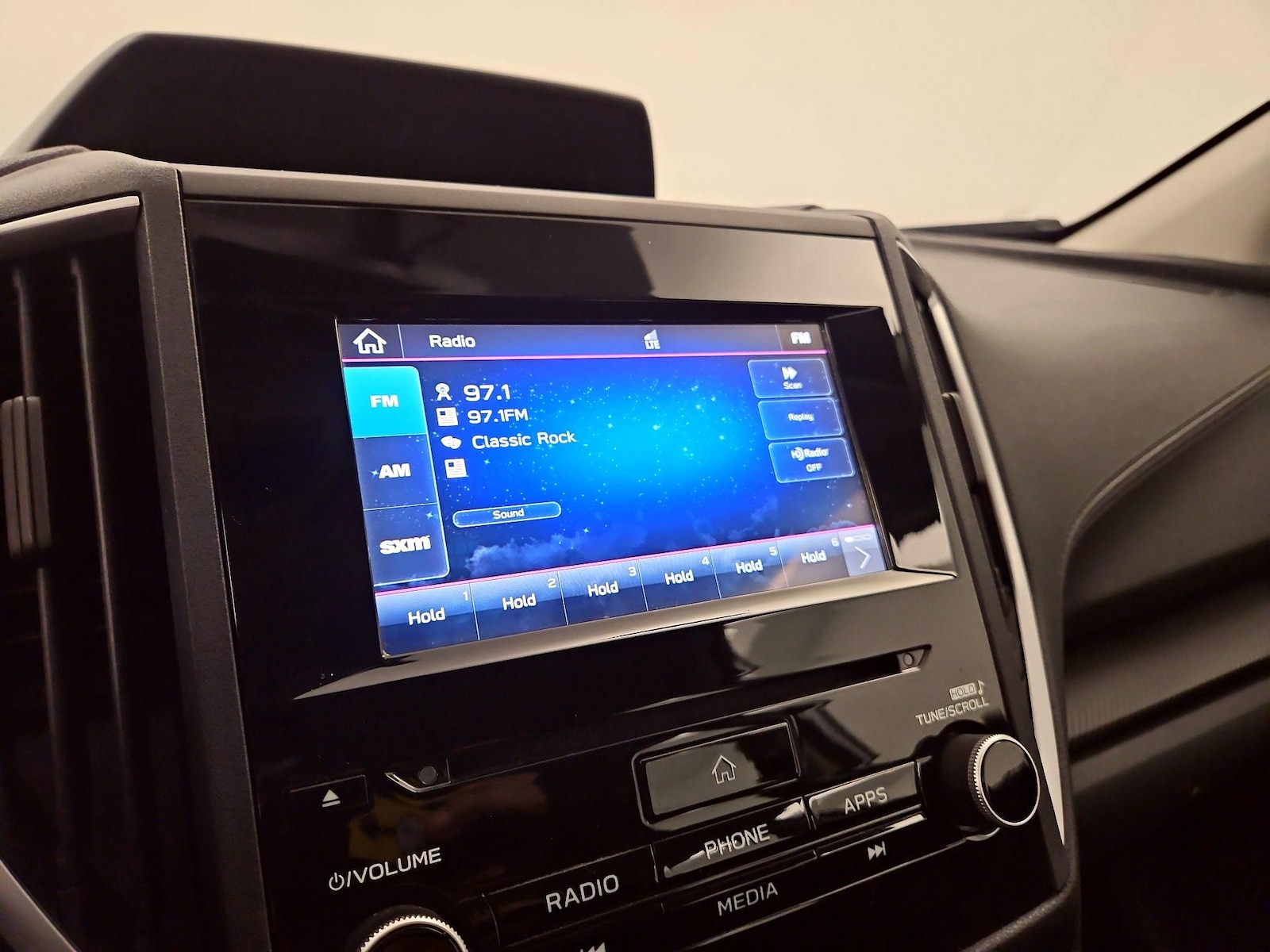 2019 Subaru Impreza Premium - Photo 16