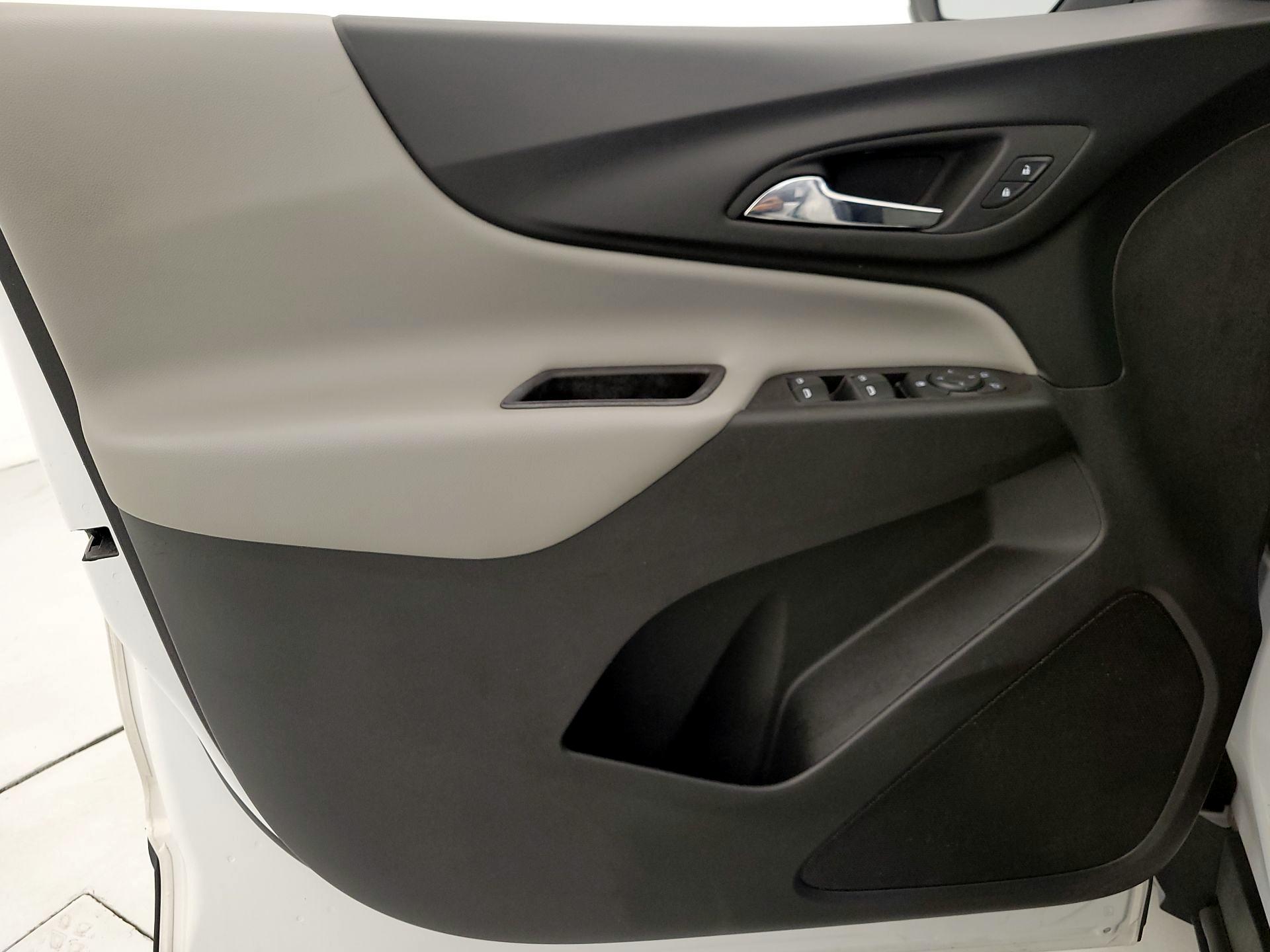 Thumbnail: 2020 Chevrolet Equinox - 12
