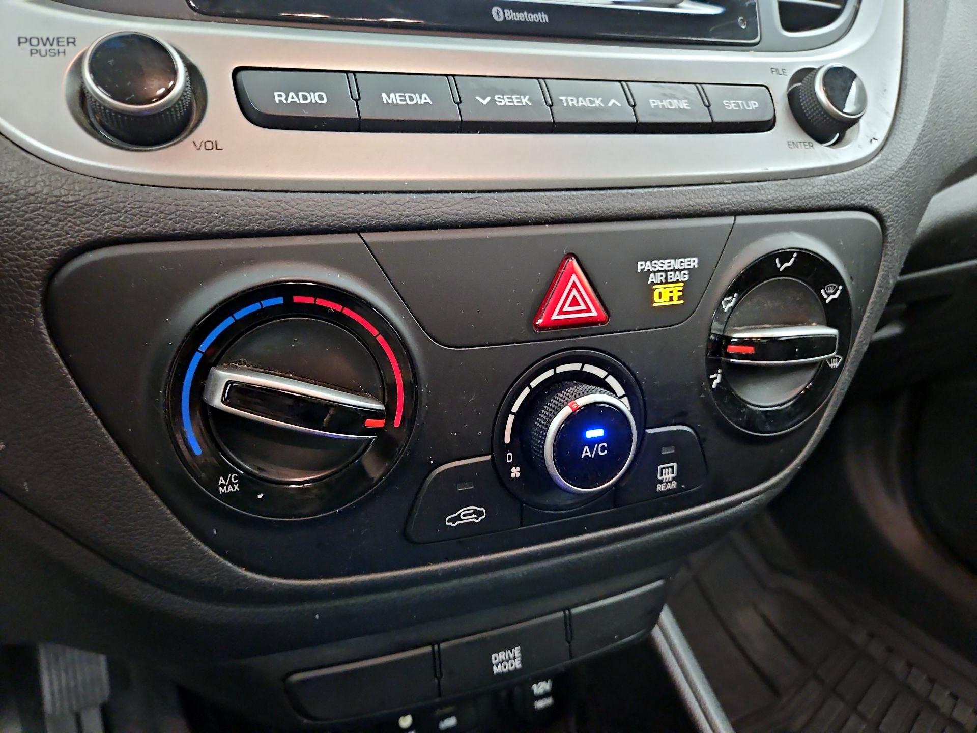 Thumbnail: 2018 Hyundai Accent - 14
