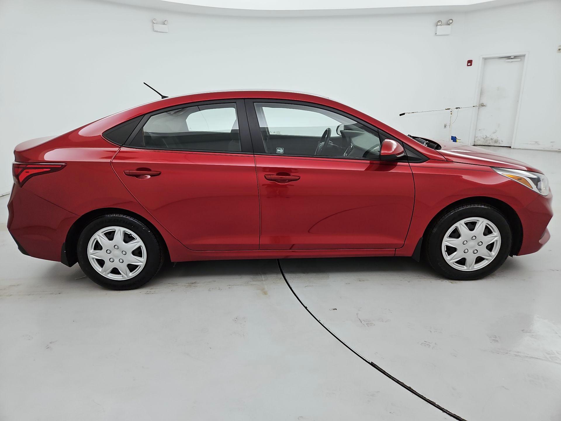 Thumbnail: 2018 Hyundai Accent - 4