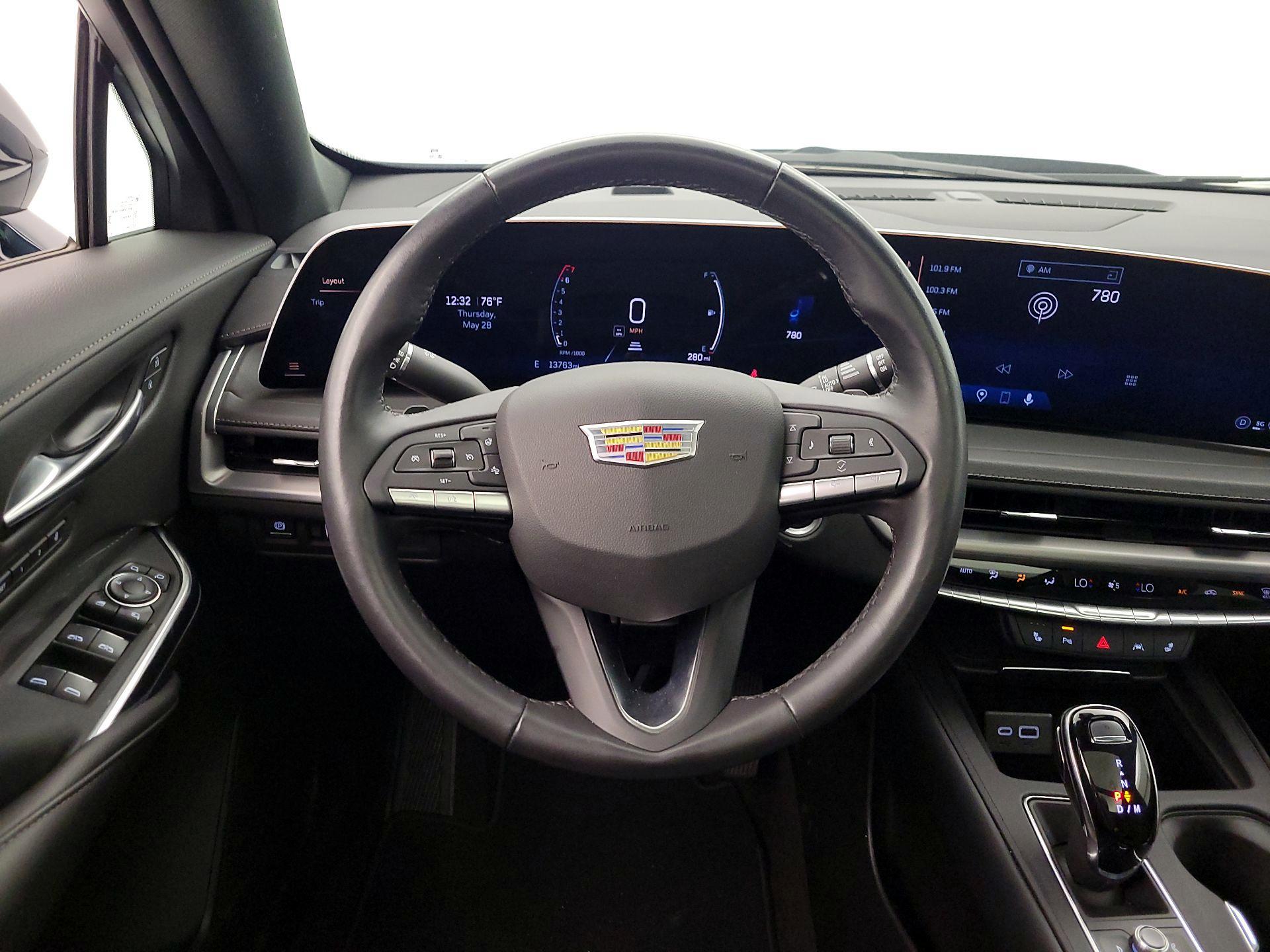 Thumbnail: 2025 Cadillac XT4 - 10