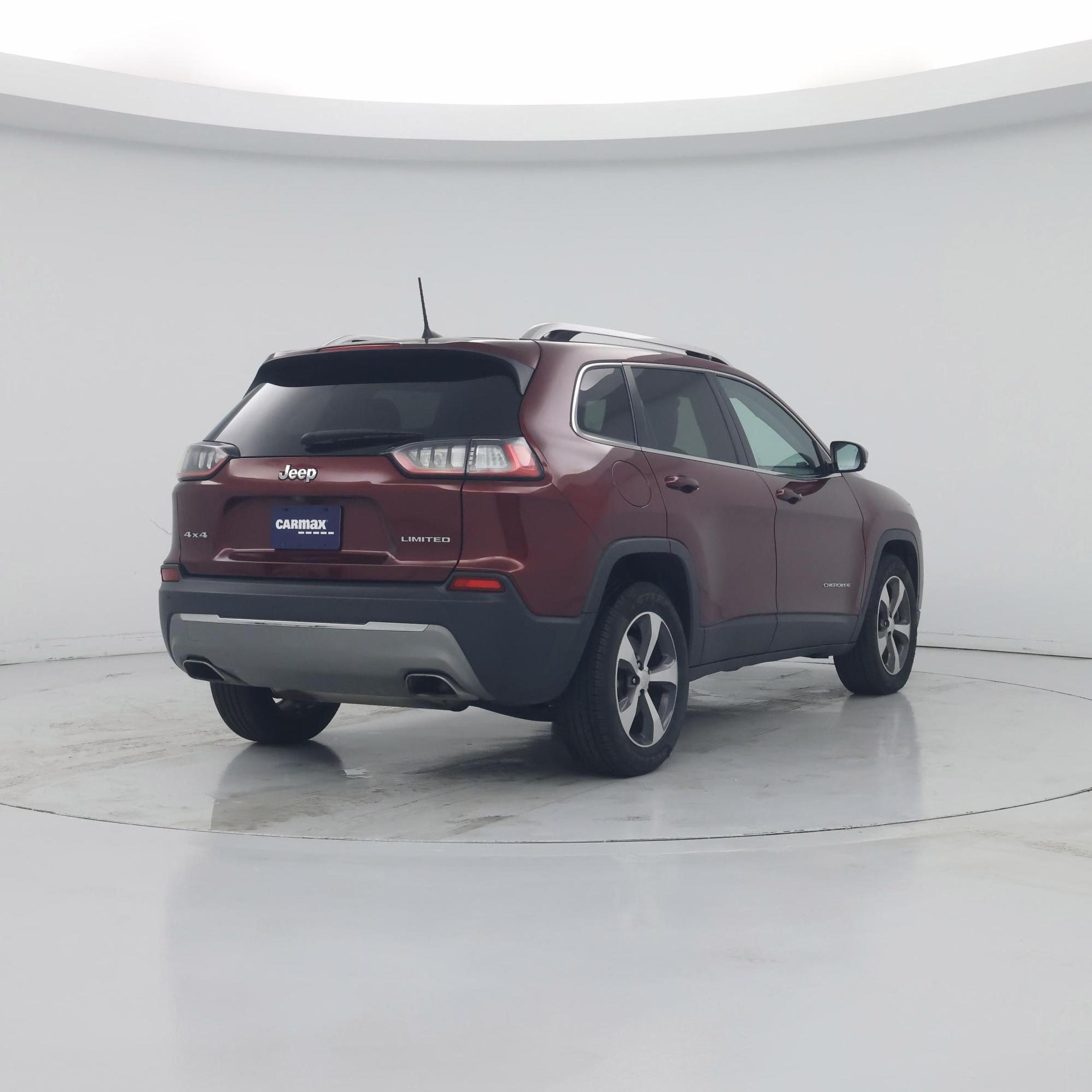 Thumbnail: 2019 Jeep Cherokee - 8