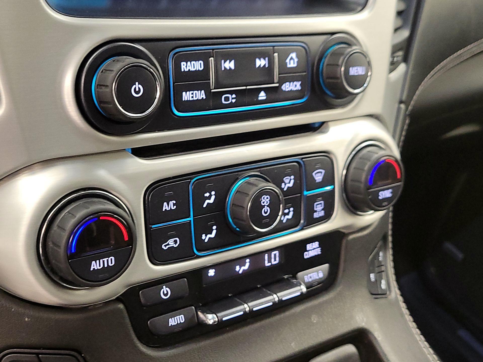 Thumbnail: 2020 GMC Yukon - 16