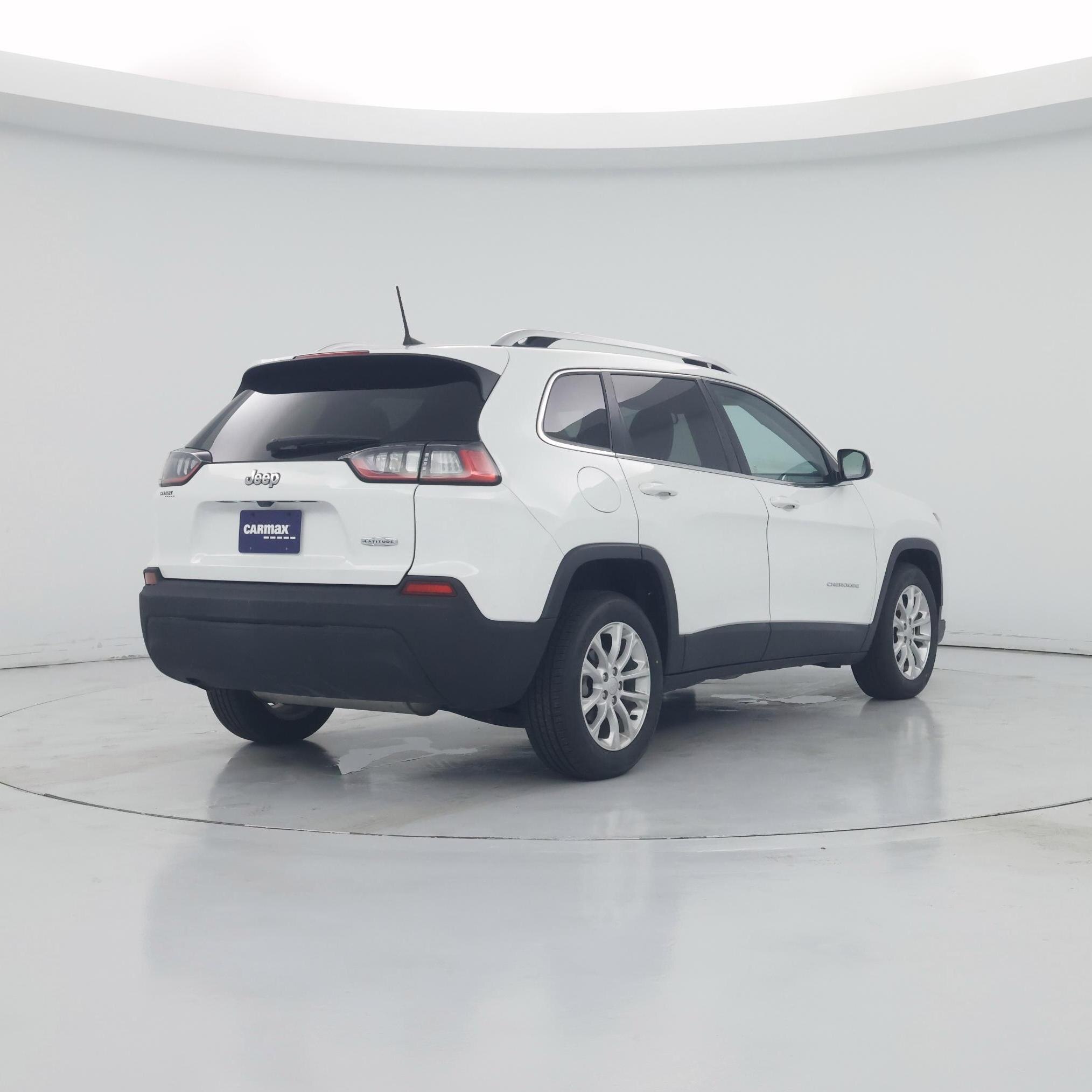 Thumbnail: 2019 Jeep Cherokee - 8