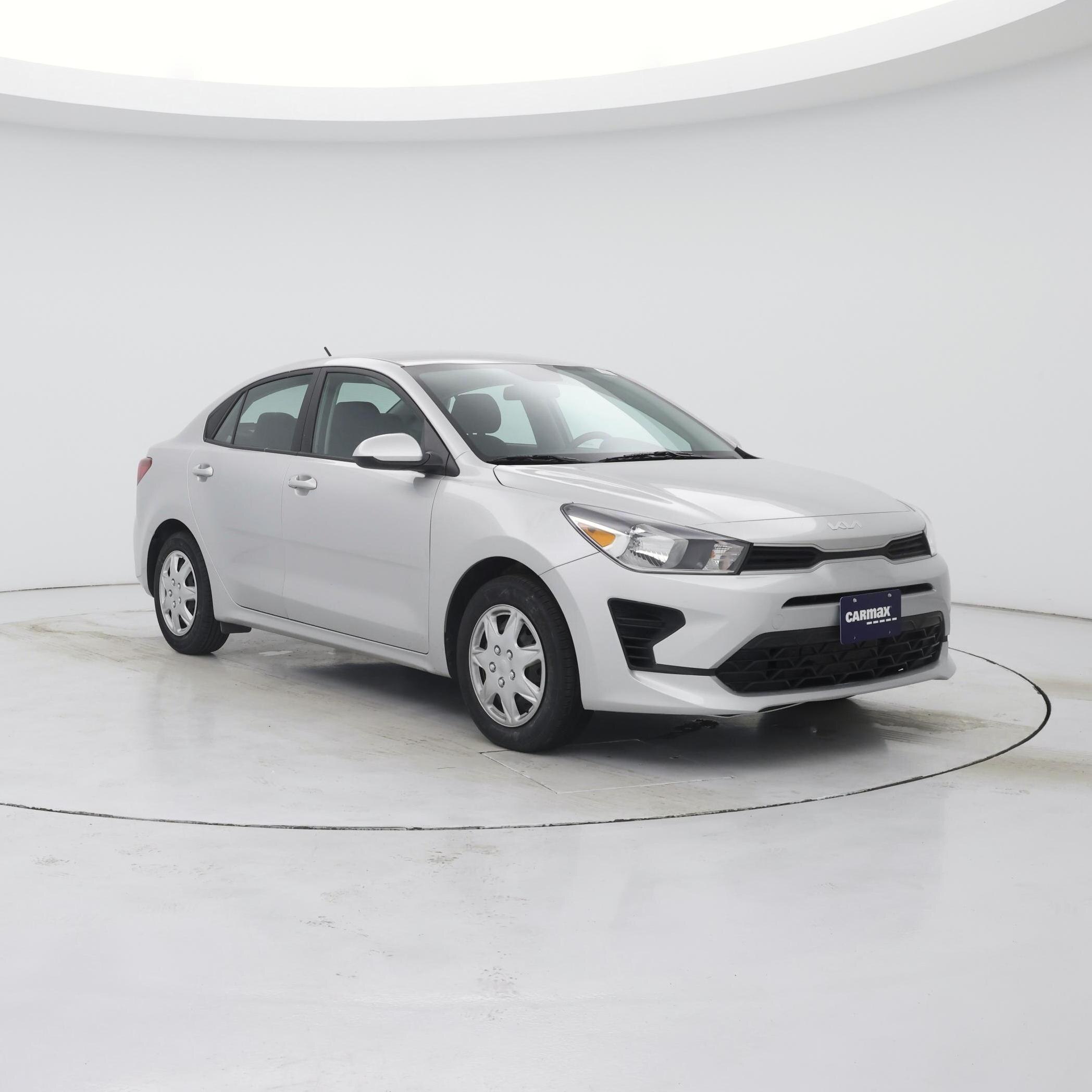 Silver 2023 Kia Rio Sedan Front-Wheel Drive Automatic
