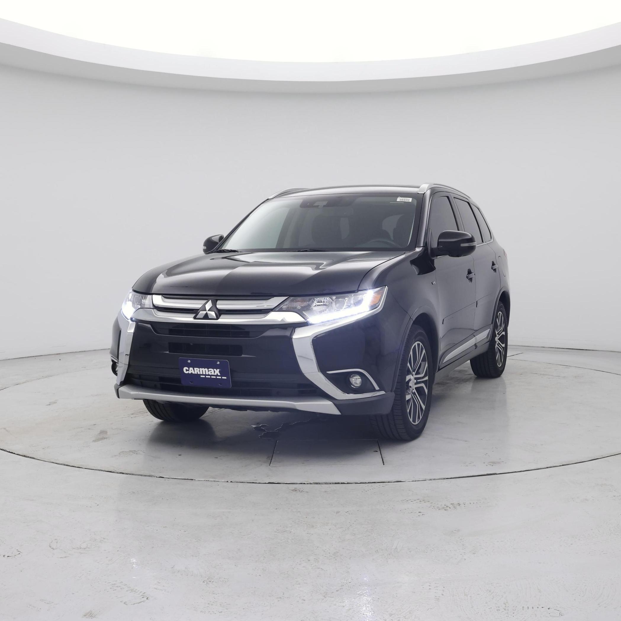 Thumbnail: 2017 Mitsubishi Outlander - 4