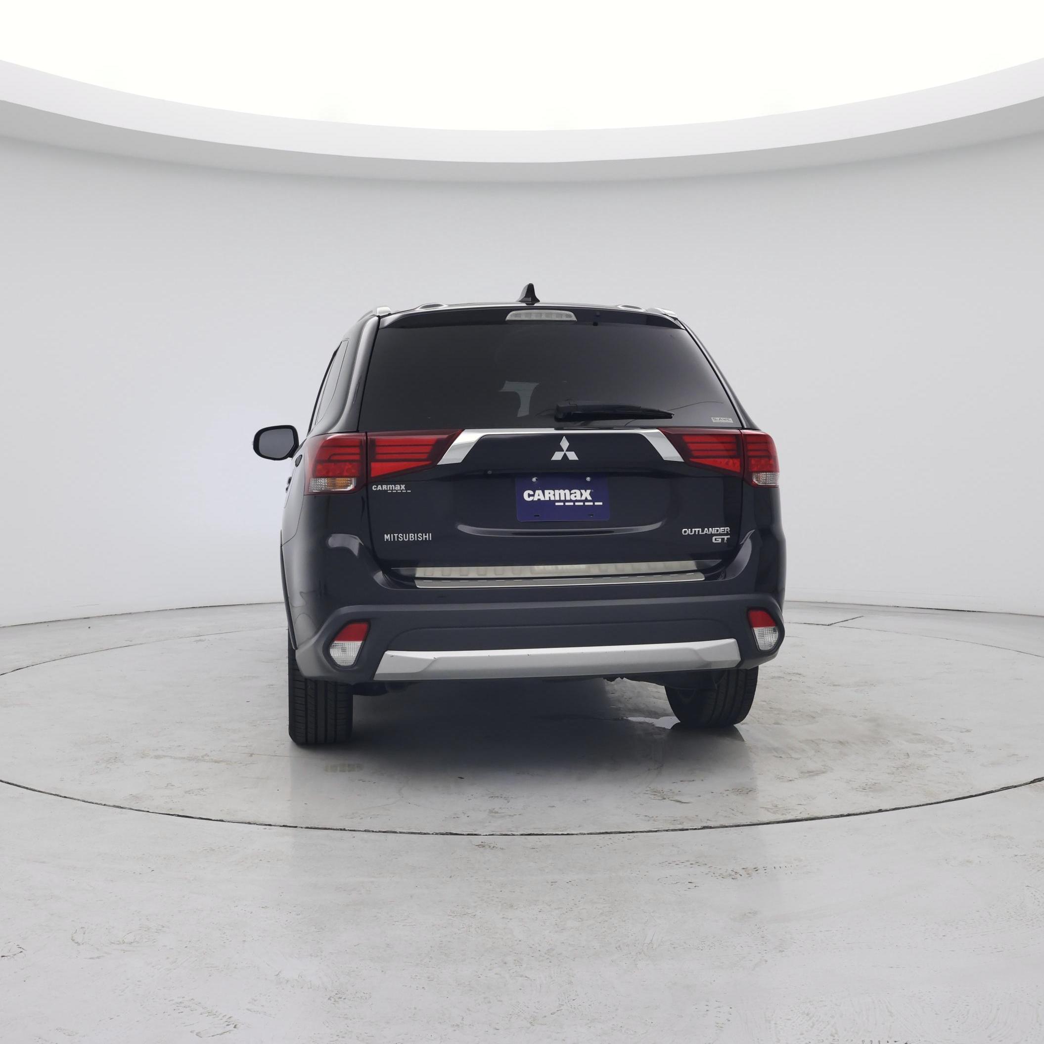 Thumbnail: 2017 Mitsubishi Outlander - 6