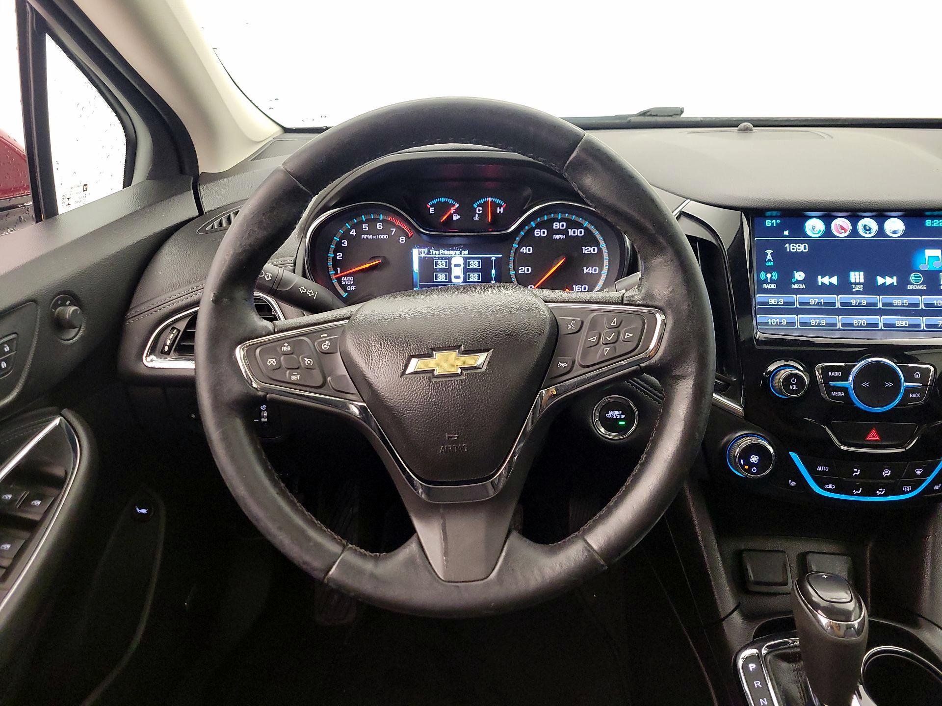 Thumbnail: 2017 Chevrolet Cruze - 10