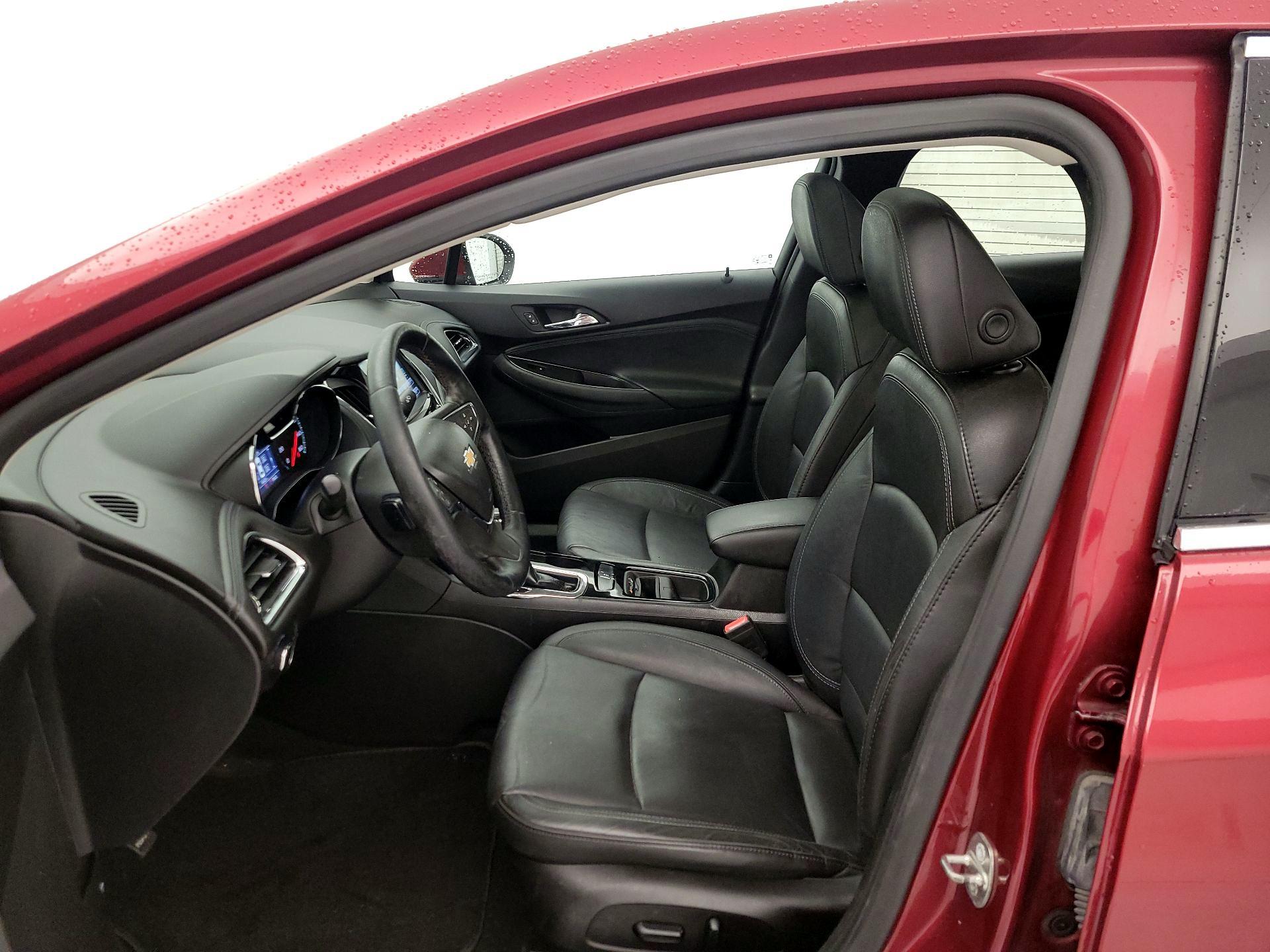 Thumbnail: 2017 Chevrolet Cruze - 11