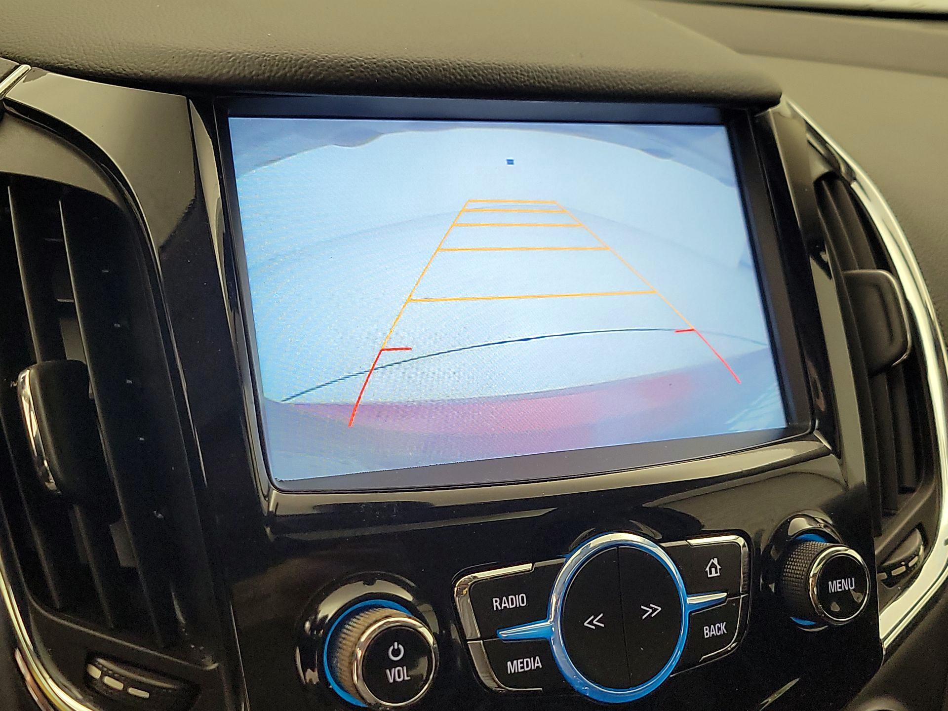 Thumbnail: 2017 Chevrolet Cruze - 14