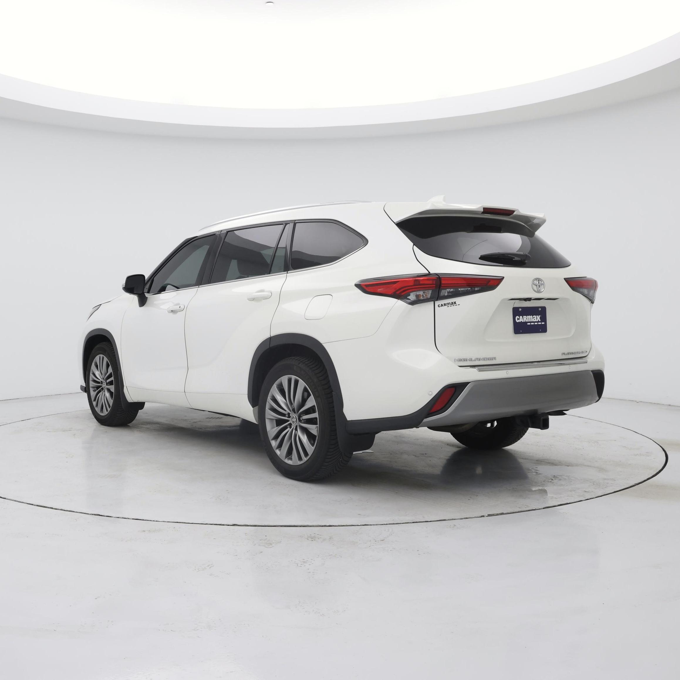 Thumbnail: 2021 Toyota Highlander - 2