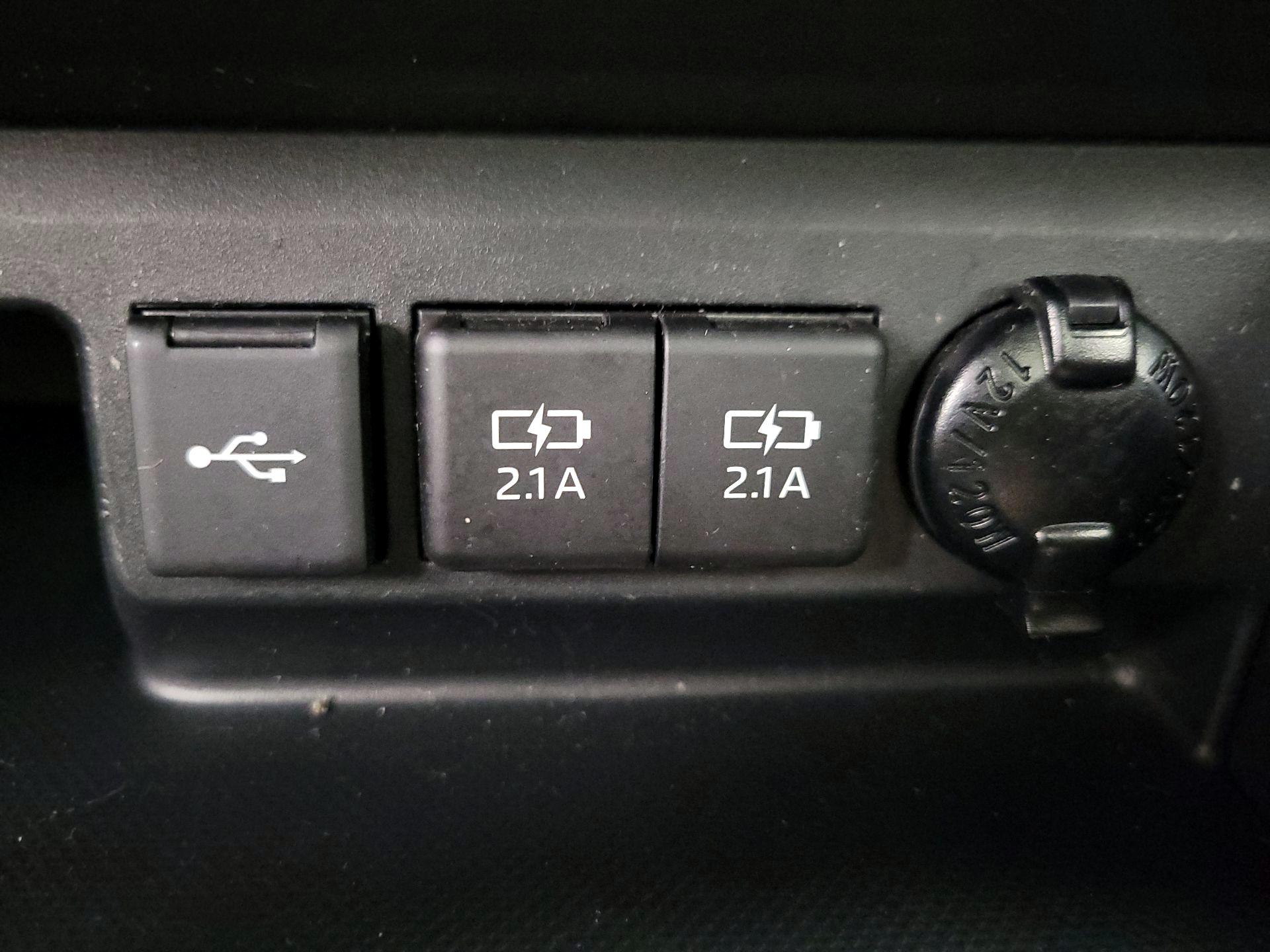 Thumbnail: 2021 Toyota Highlander - 19