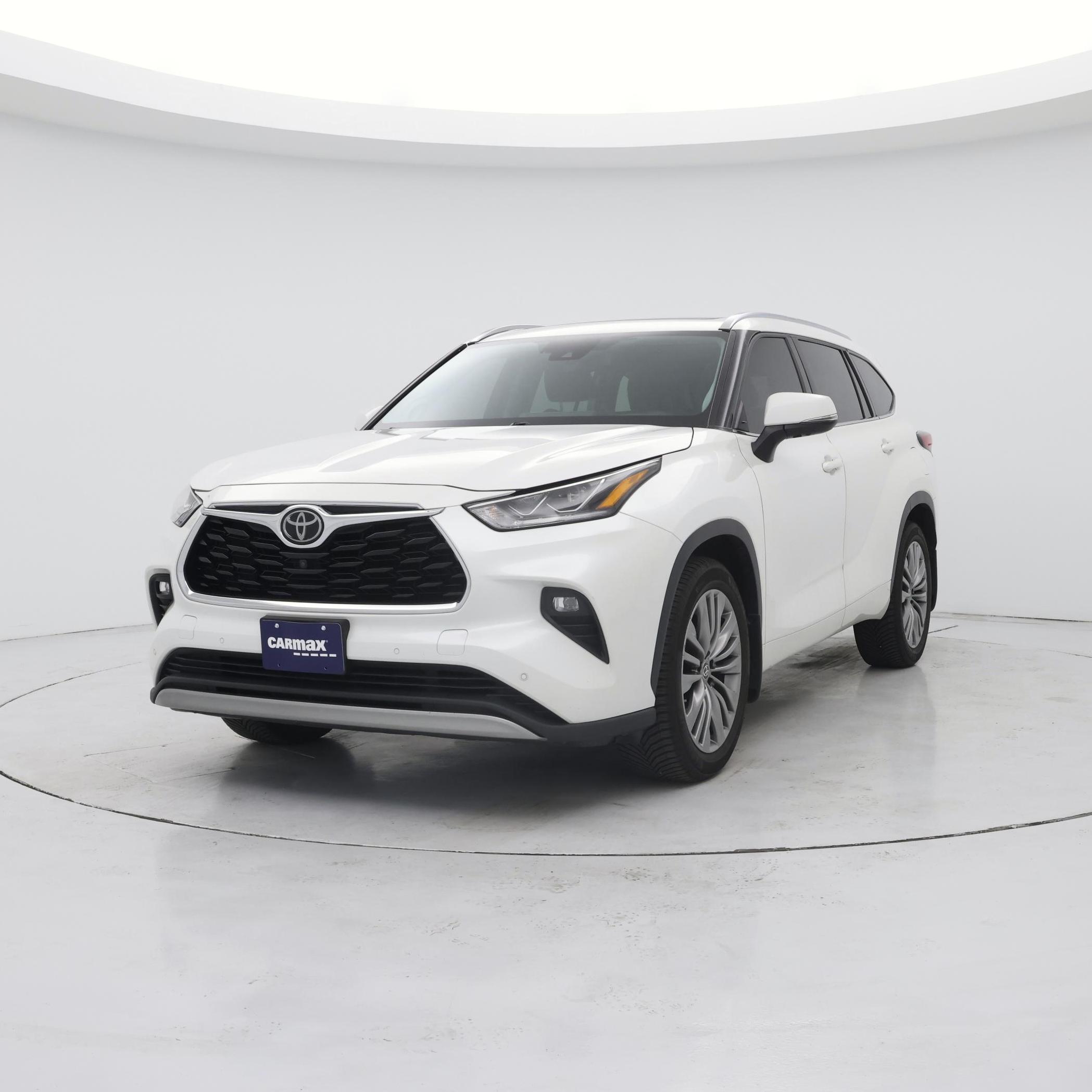 Thumbnail: 2021 Toyota Highlander - 4