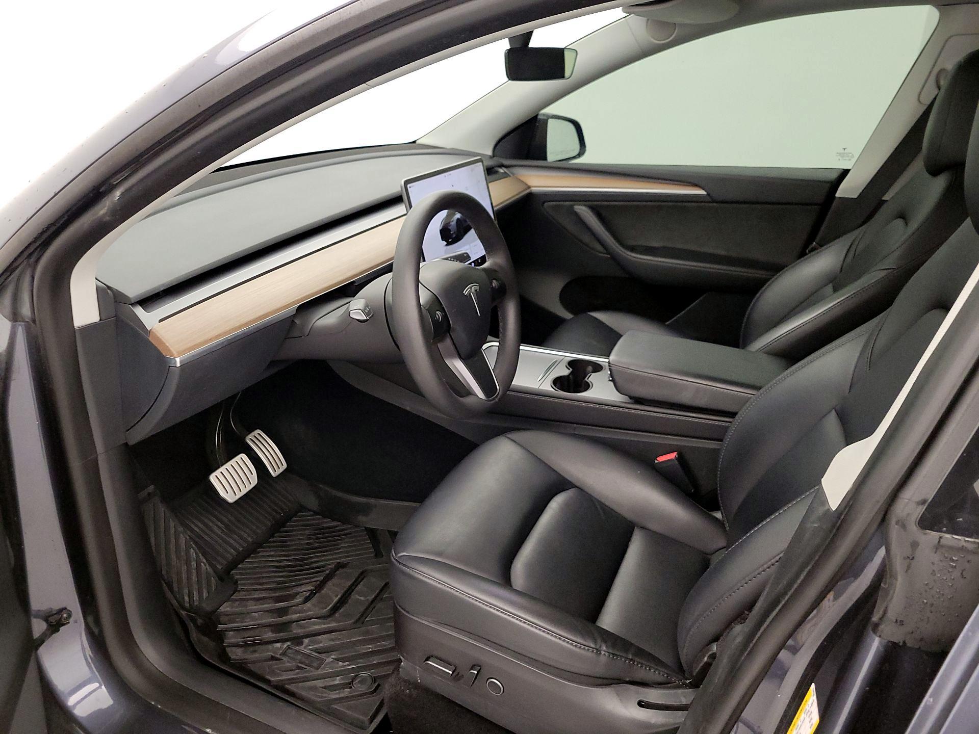 Thumbnail: 2023 Tesla Model Y - 11