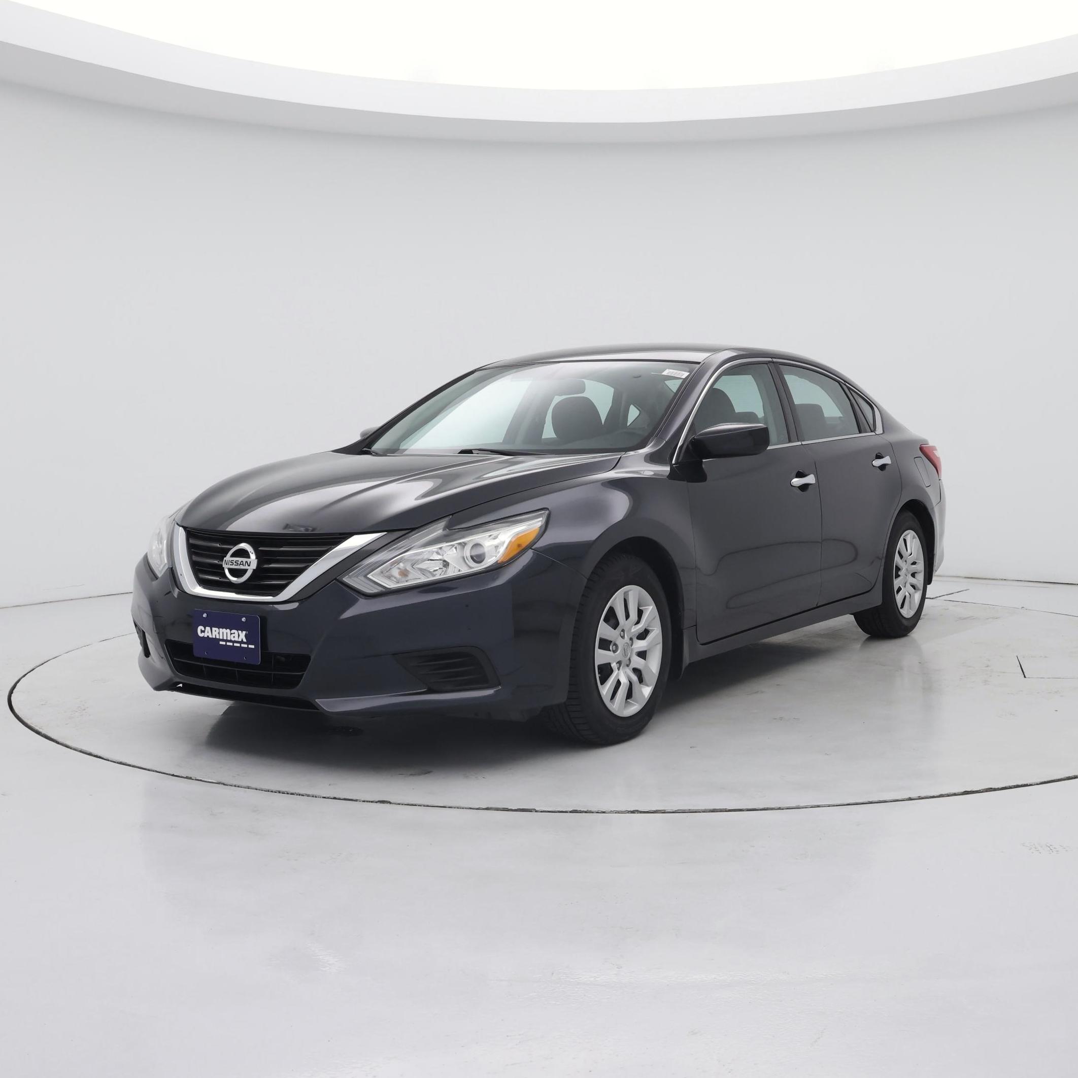 Thumbnail: 2016 Nissan Altima - 4