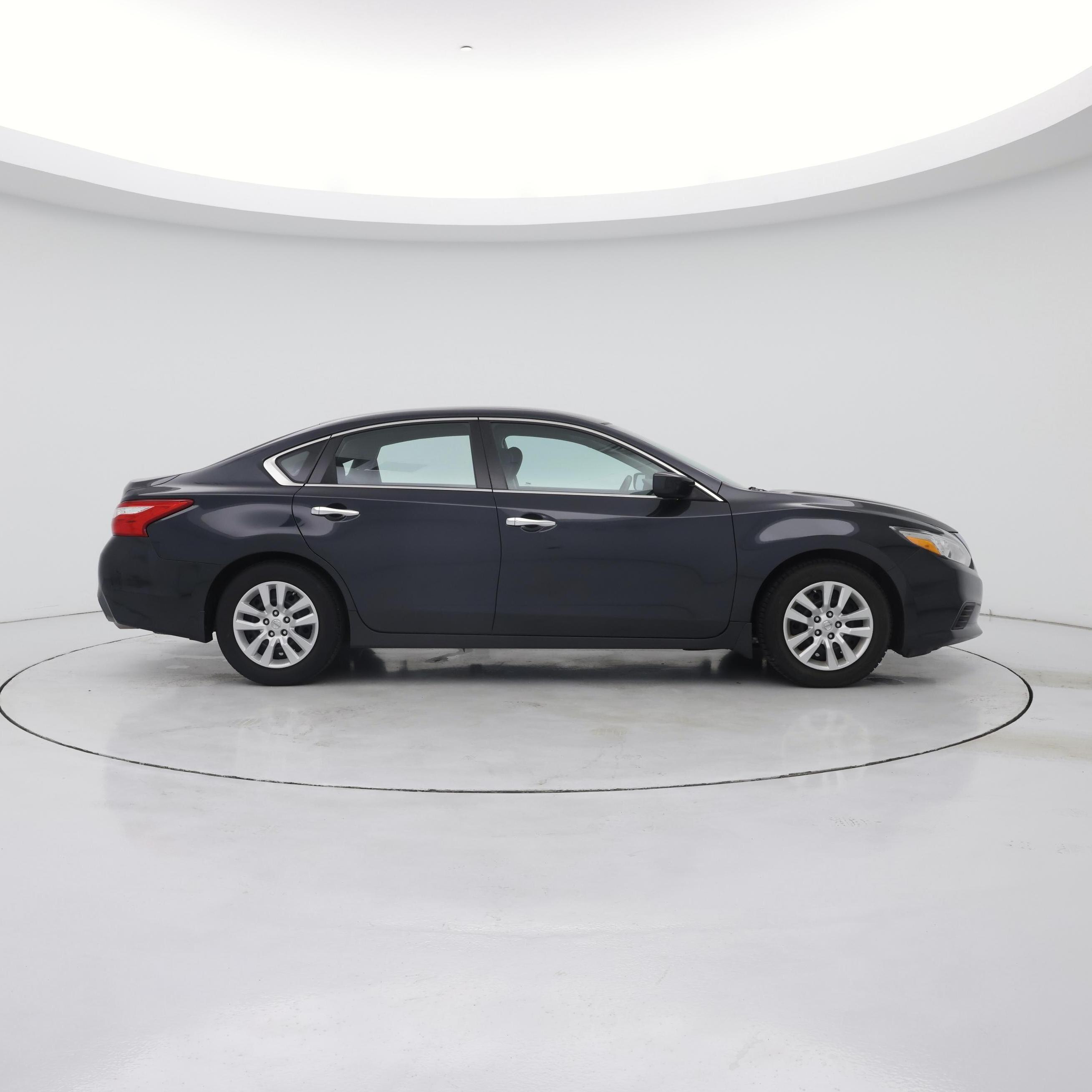 Thumbnail: 2016 Nissan Altima - 7