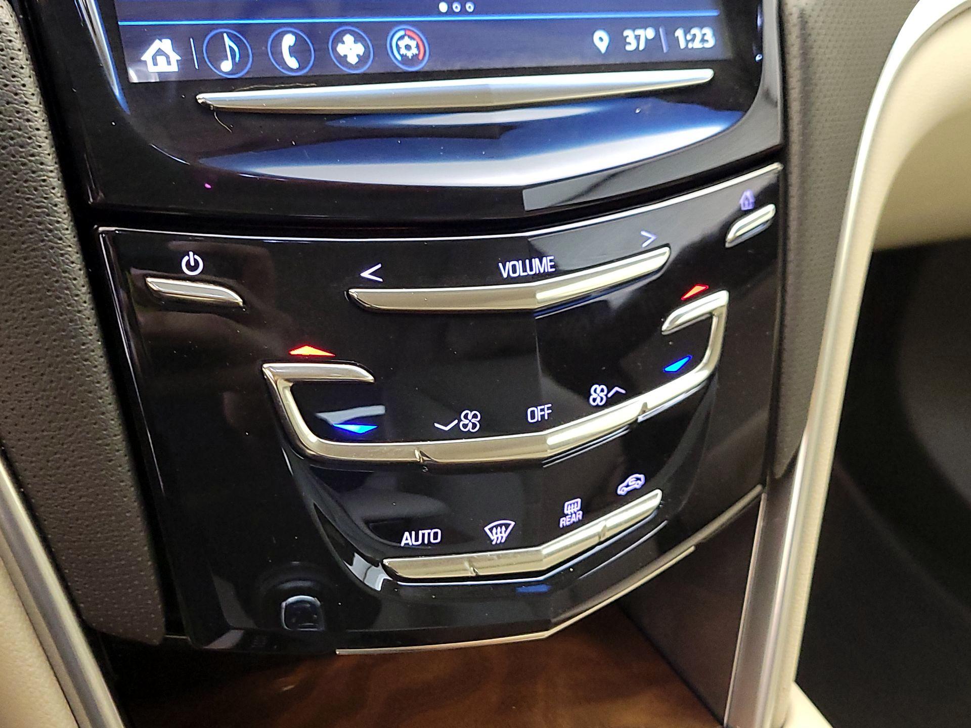 Thumbnail: 2018 Cadillac XTS - 16