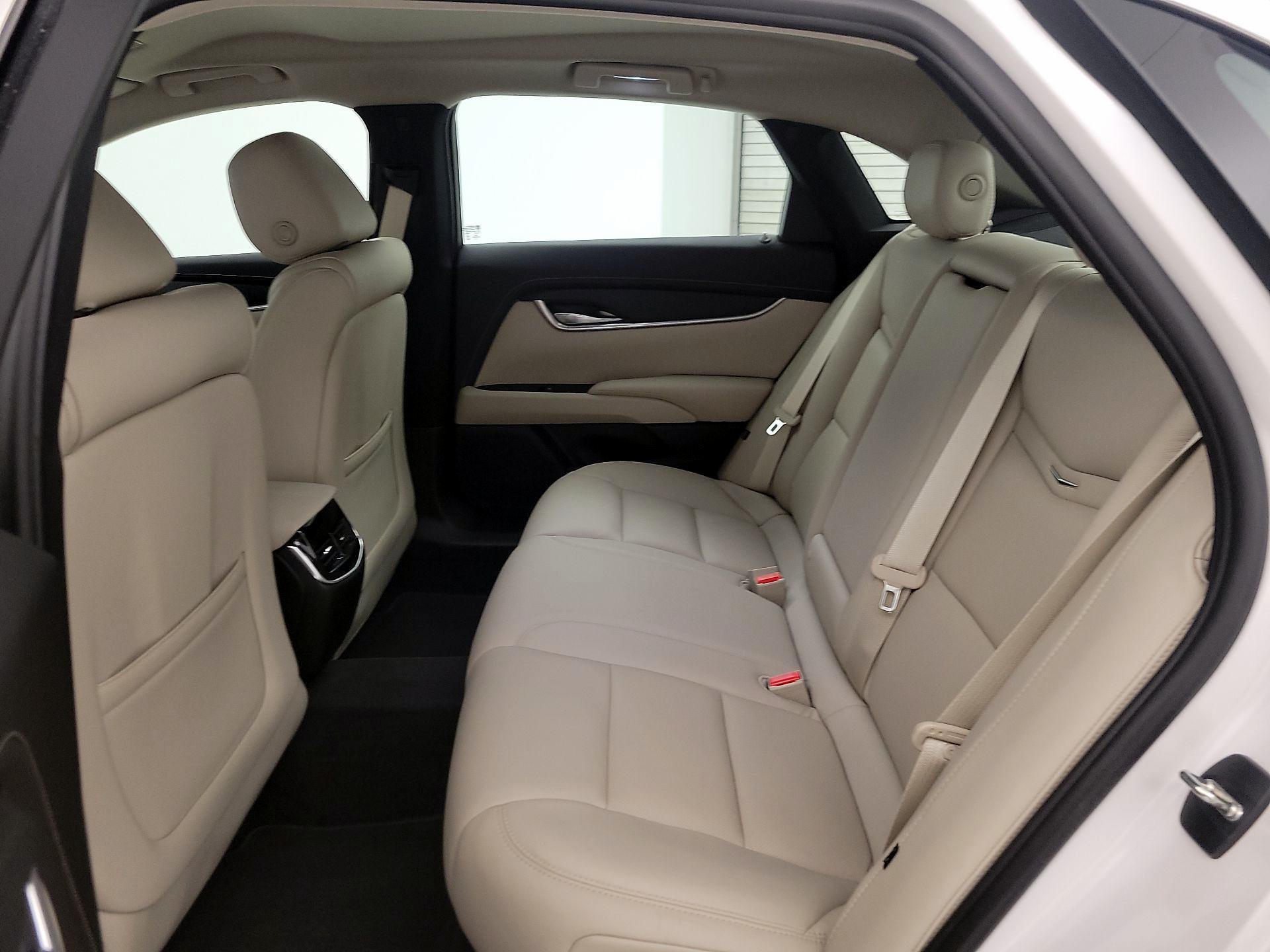 Thumbnail: 2018 Cadillac XTS - 19