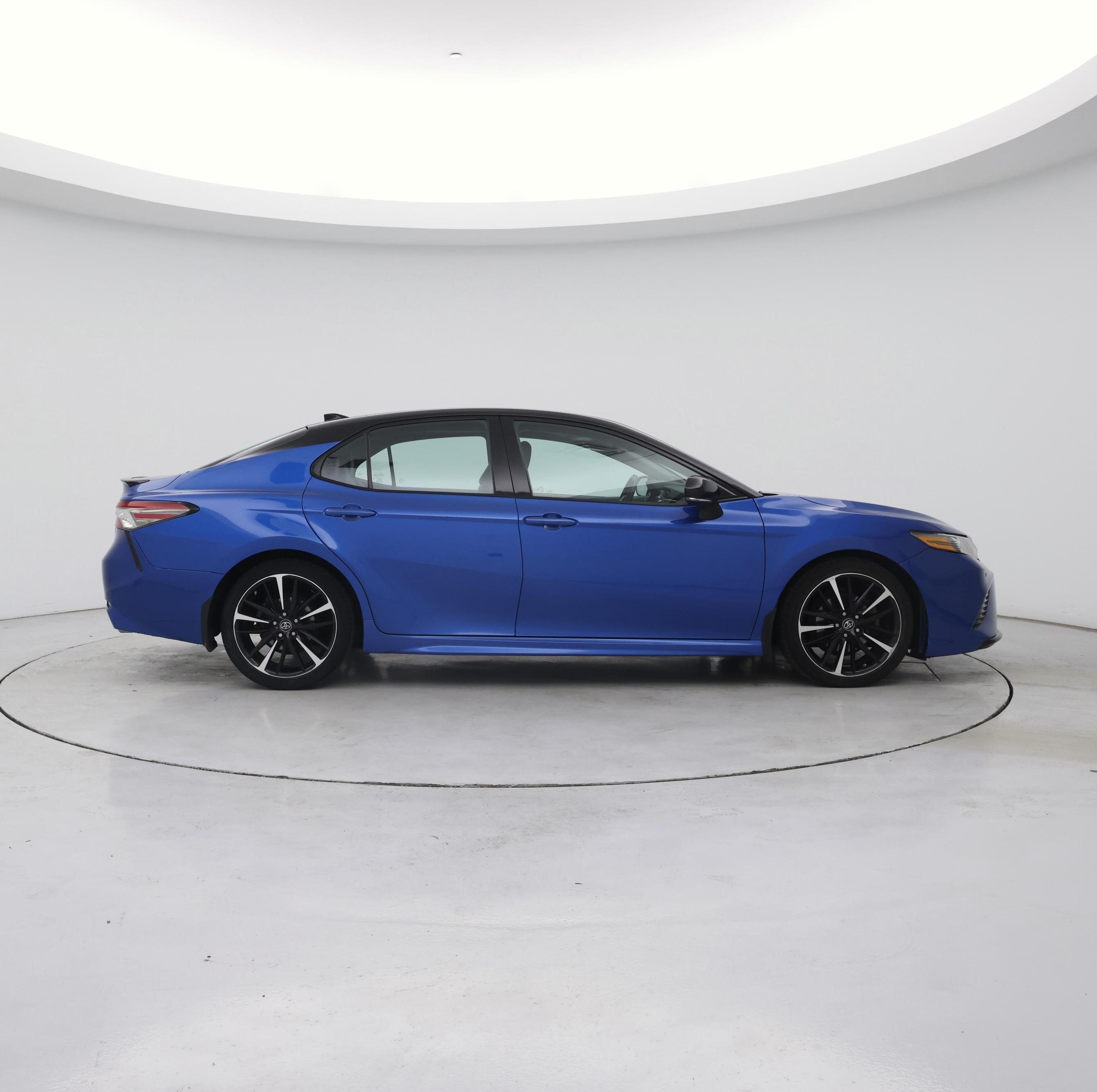 Thumbnail: 2018 Toyota Camry - 7
