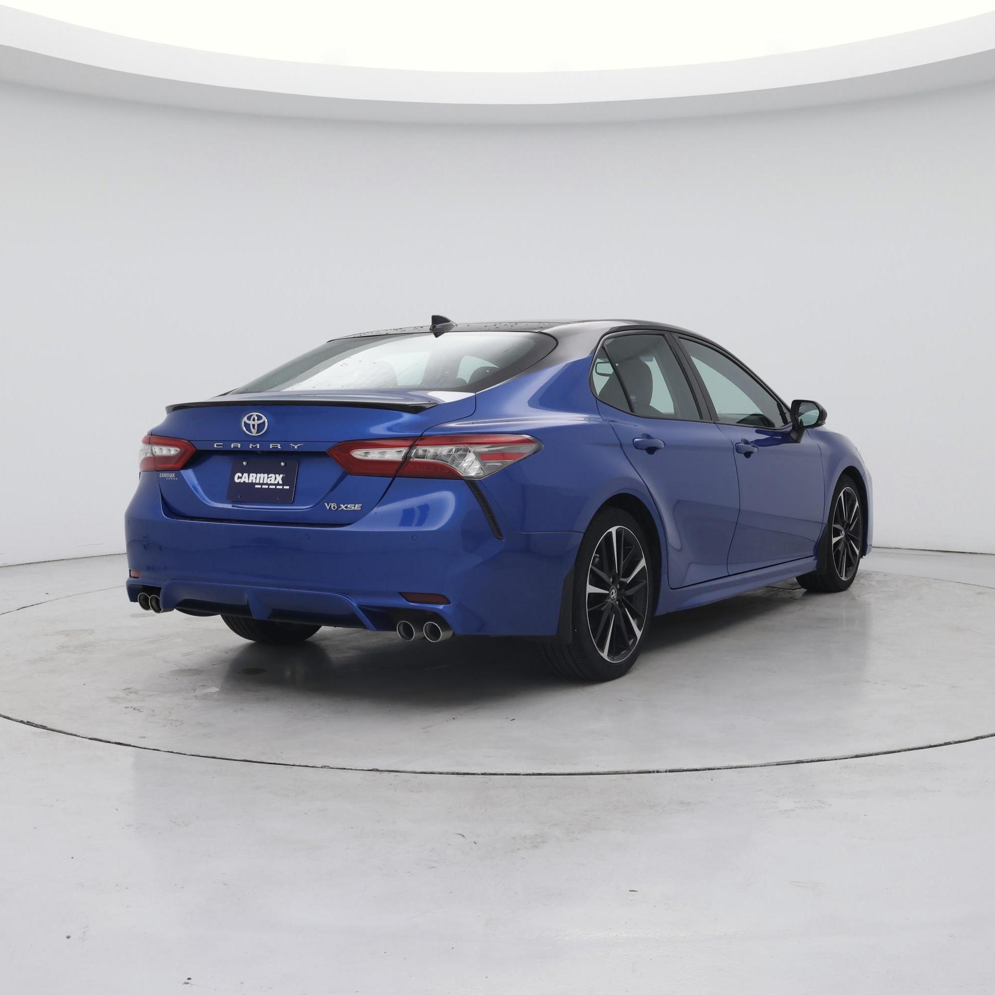 Thumbnail: 2018 Toyota Camry - 8