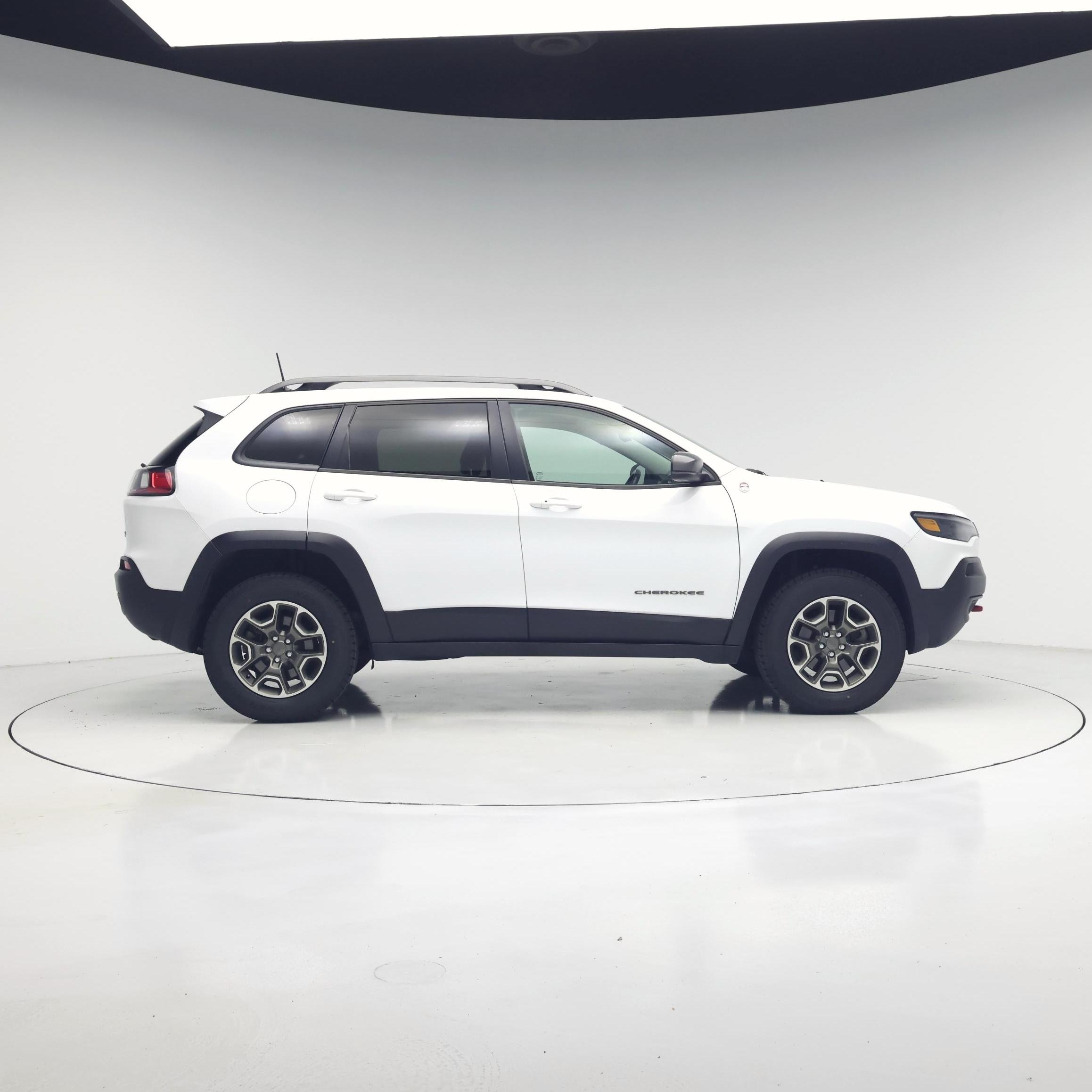 Thumbnail: 2020 Jeep Cherokee - 7